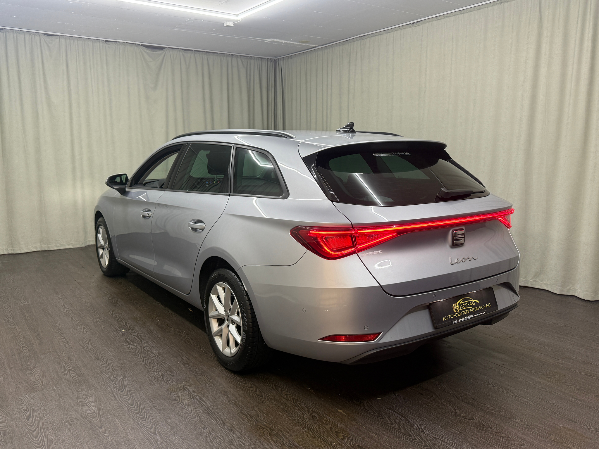 listing desktop thumbnail image 5