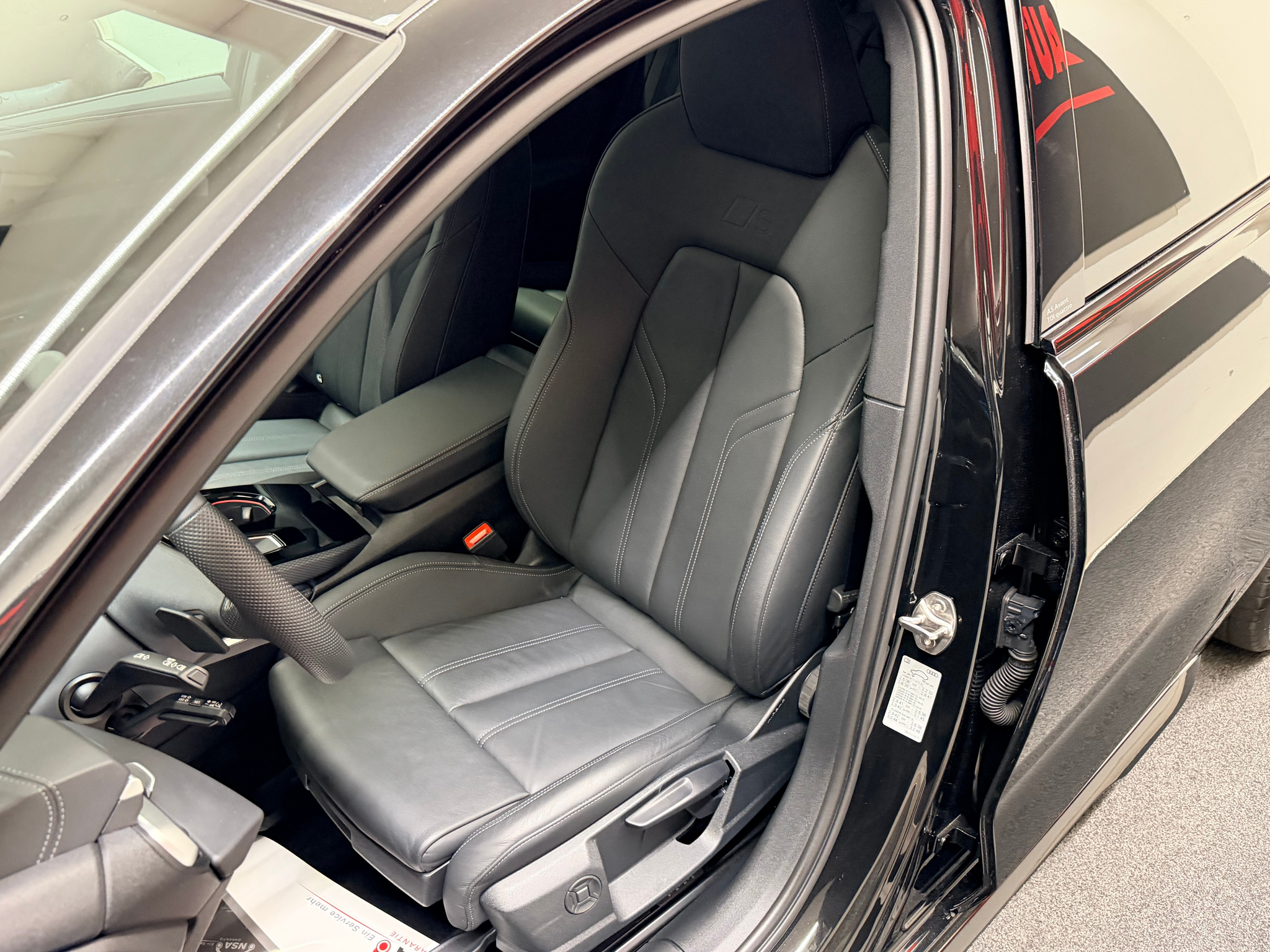 listing desktop thumbnail image 14