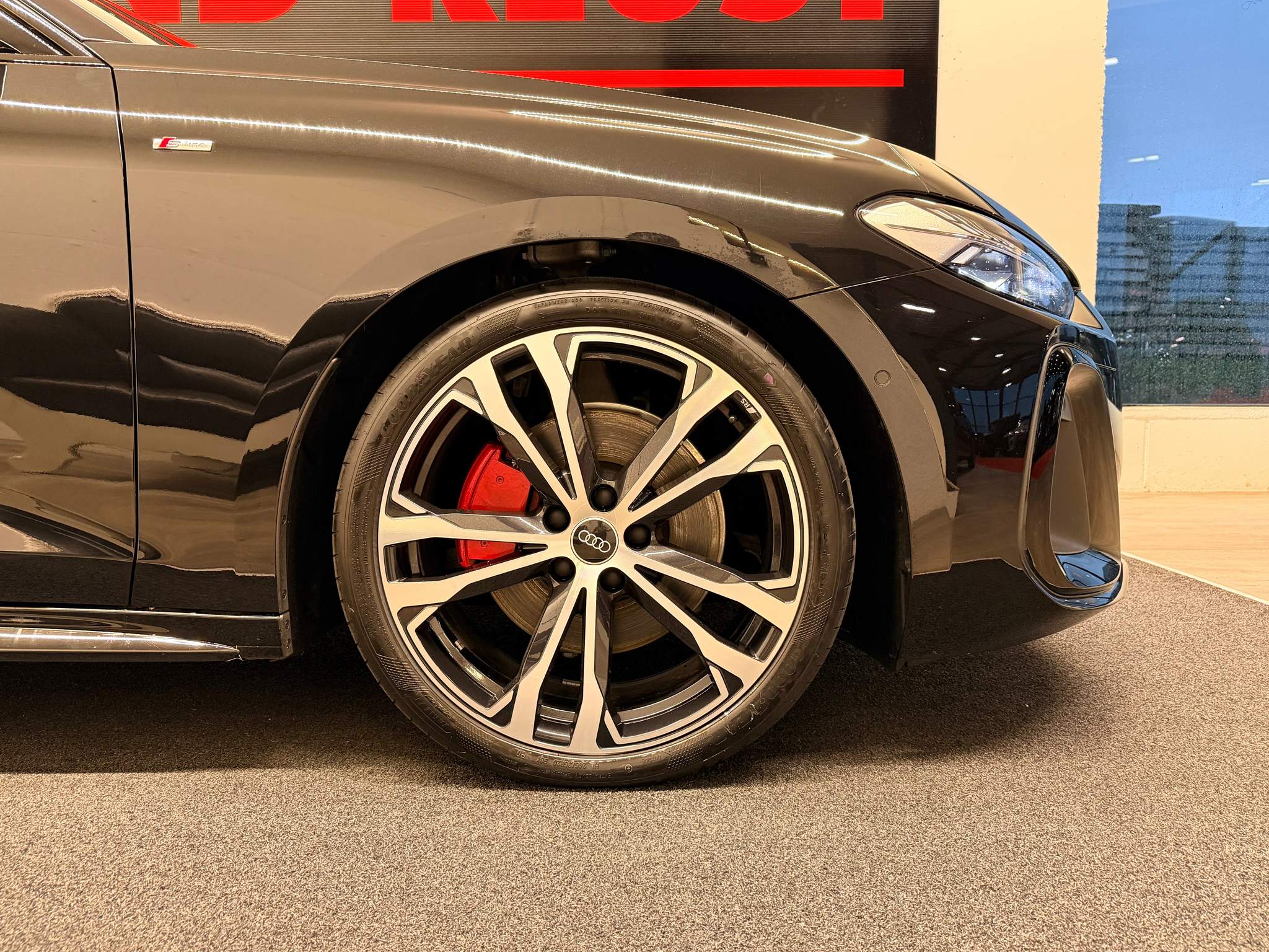 listing desktop thumbnail image 5