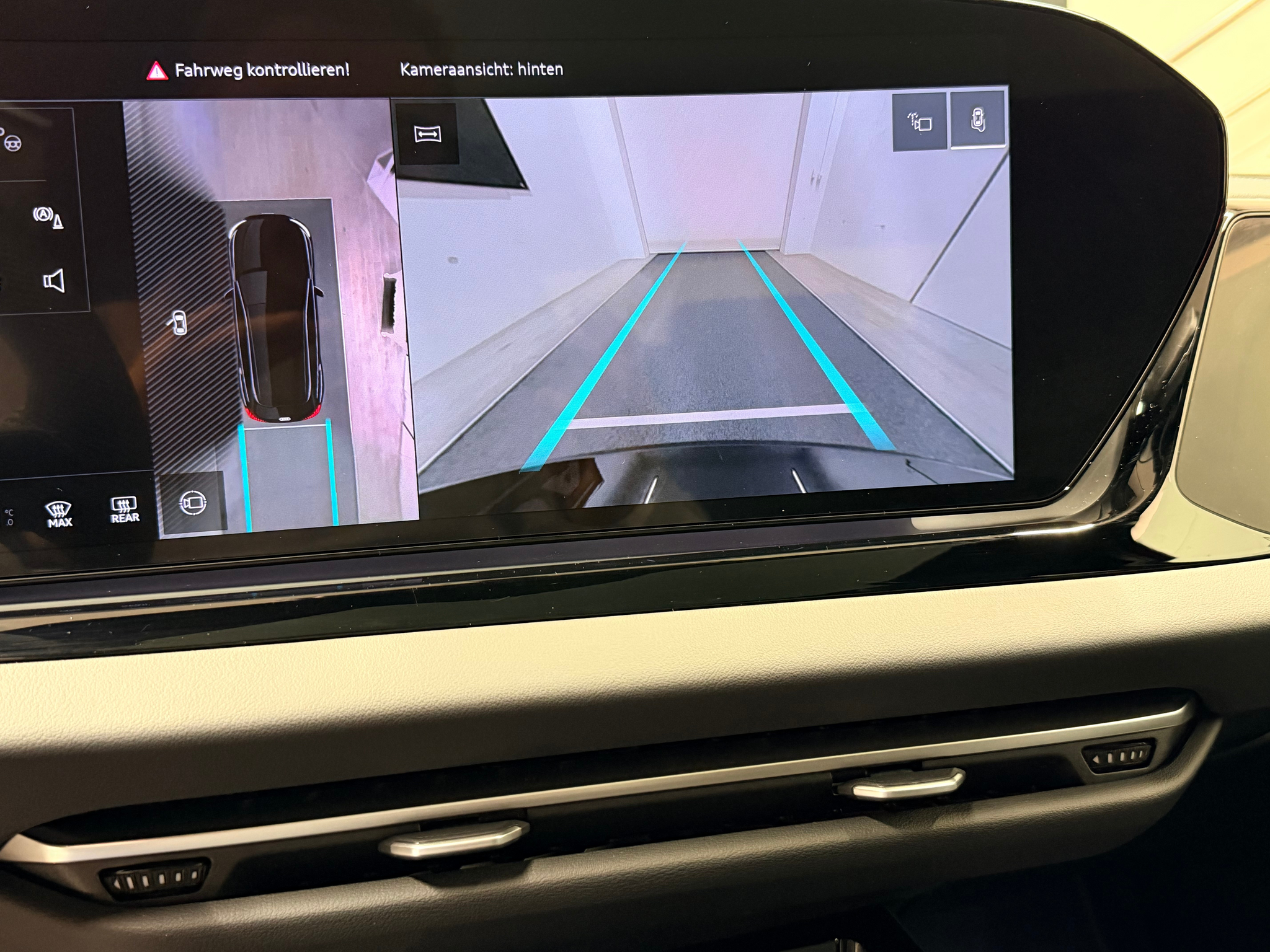 listing desktop thumbnail image 25