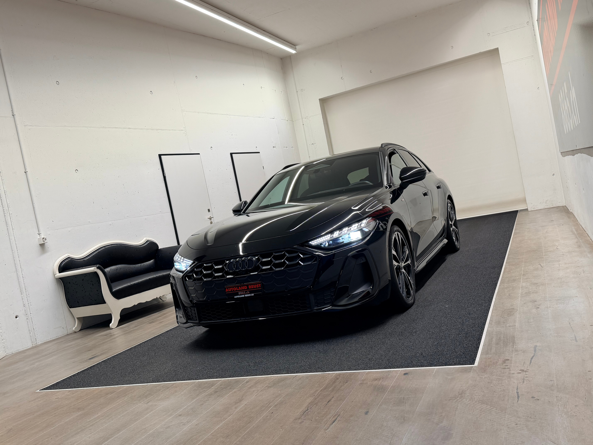 listing desktop thumbnail image 2