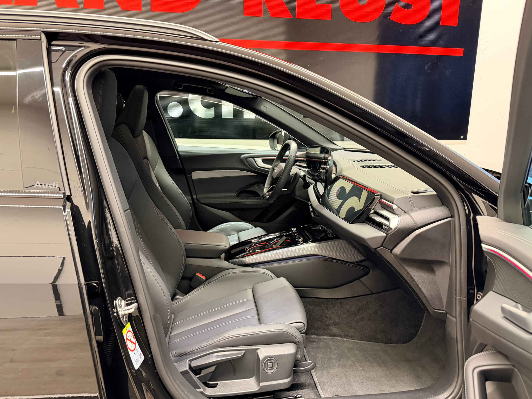 listing desktop thumbnail image 22