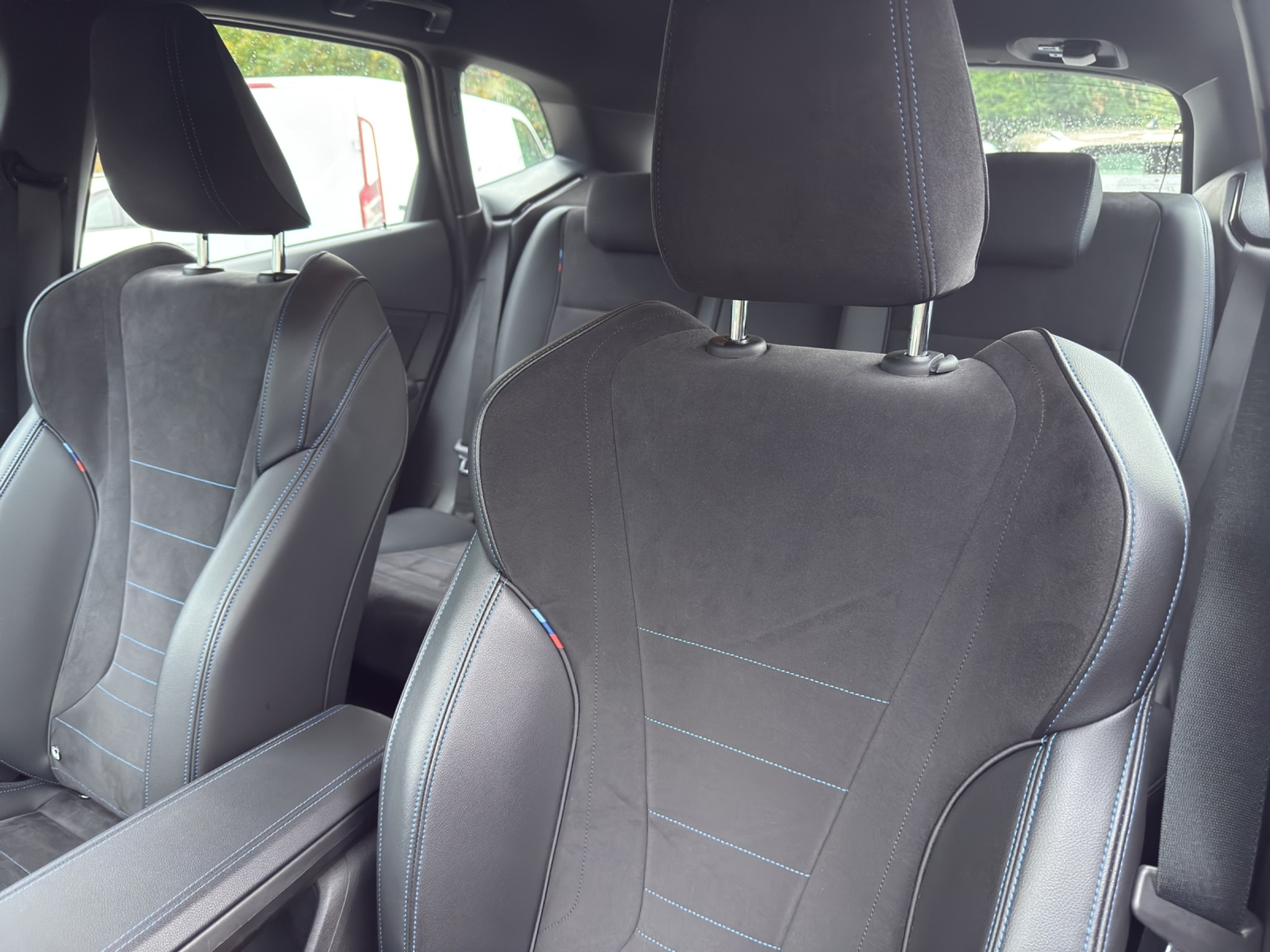 listing desktop thumbnail image 28