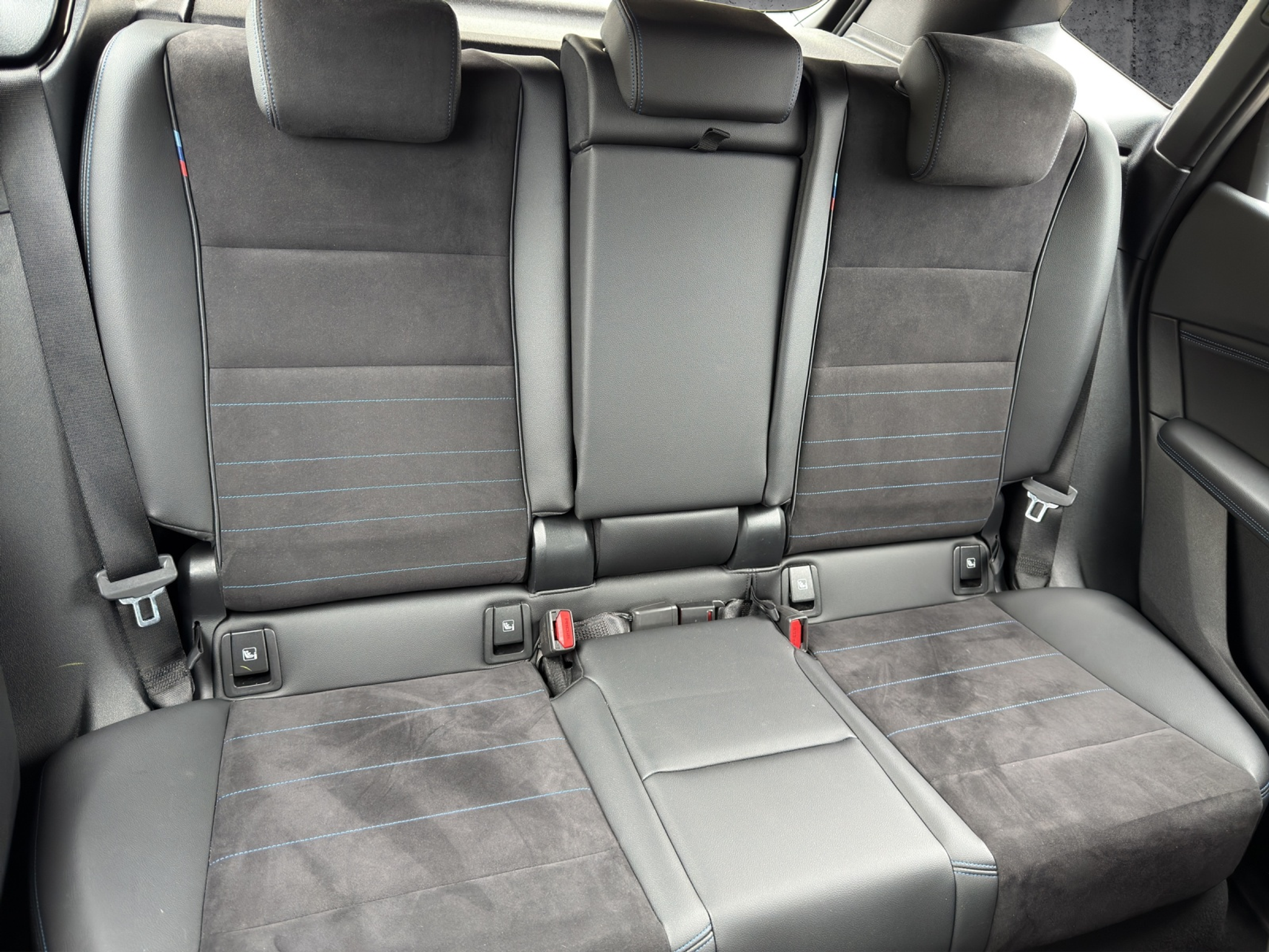 listing desktop thumbnail image 17