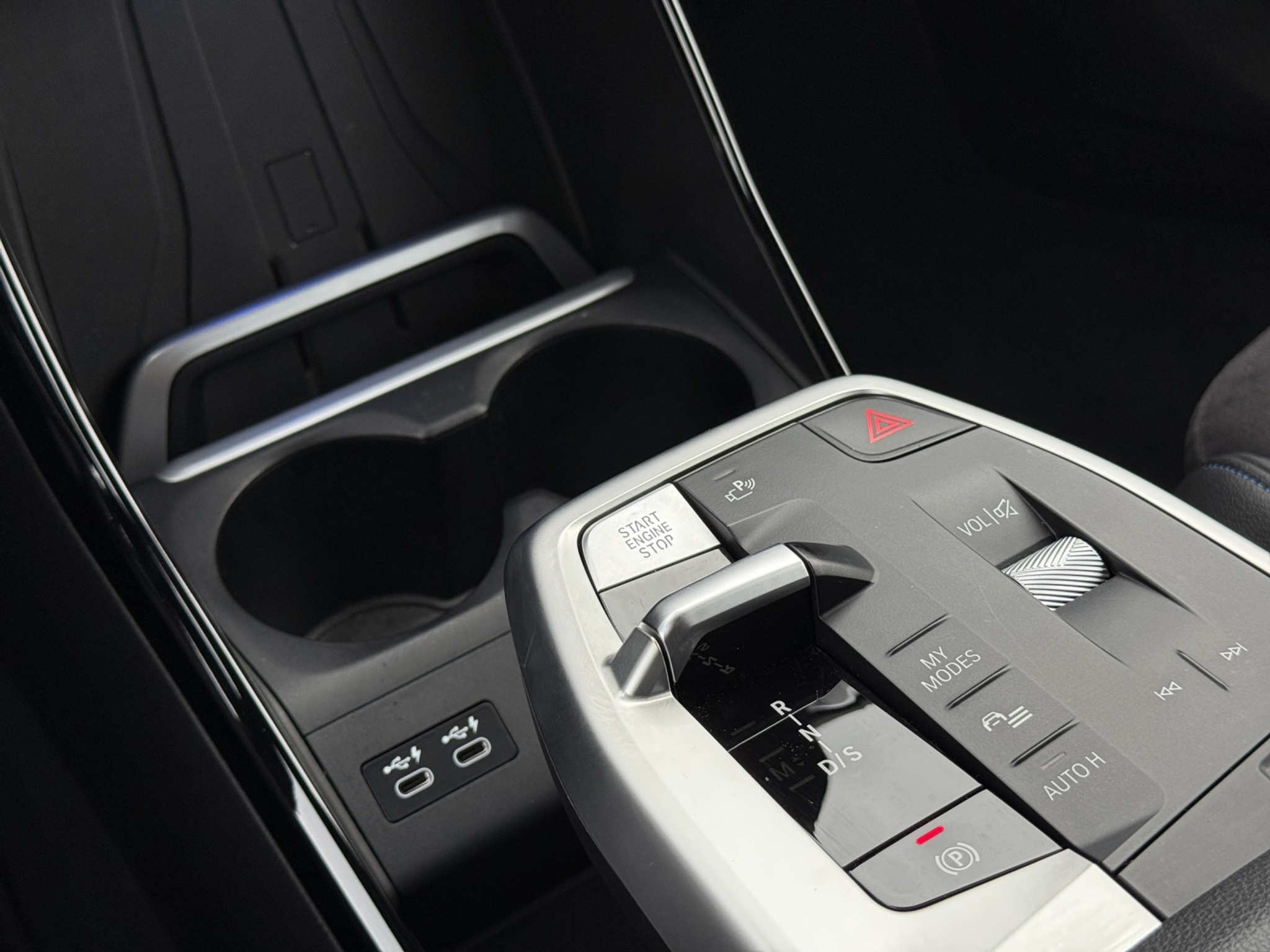 listing desktop thumbnail image 25