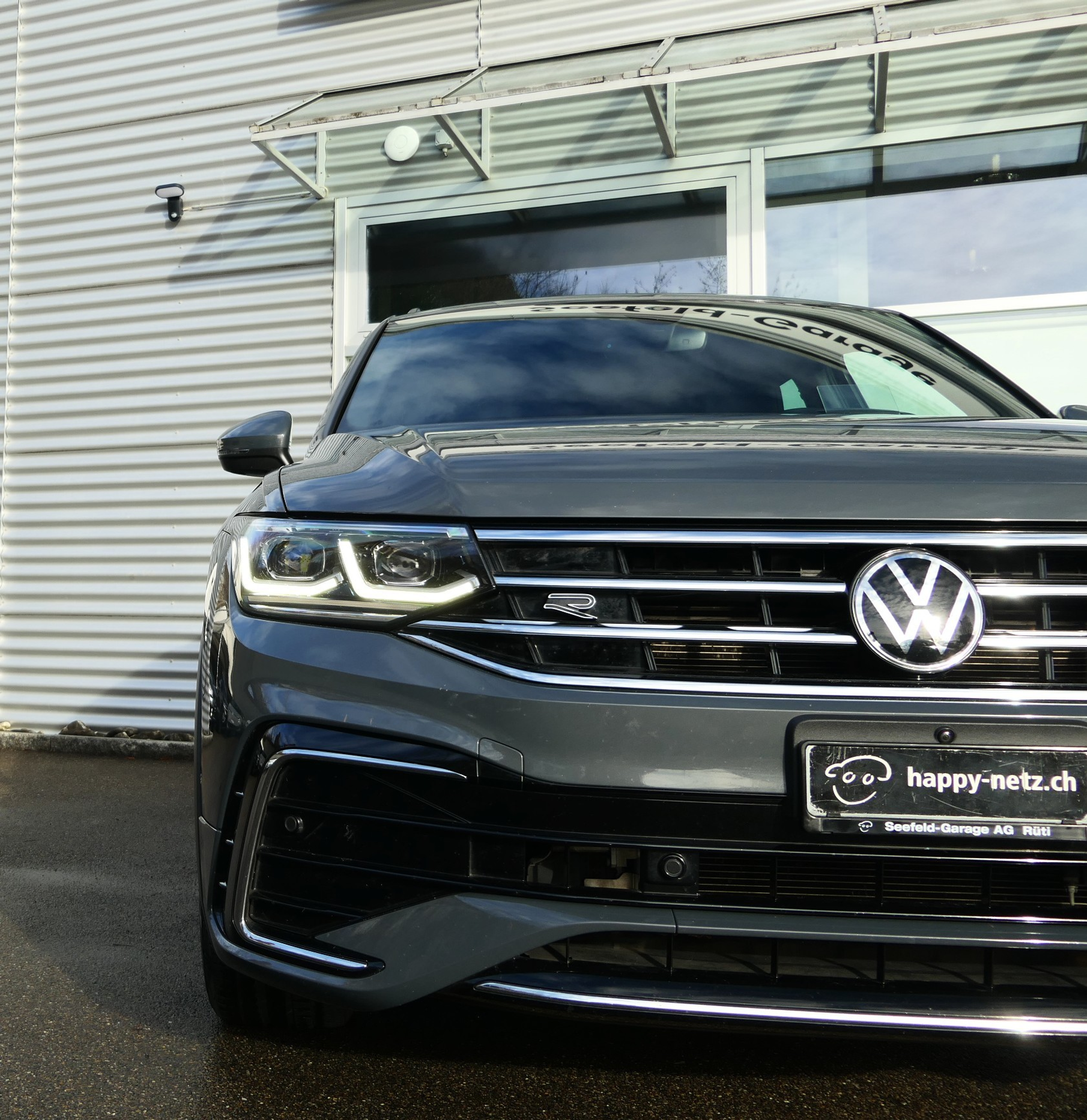 listing desktop thumbnail image 2