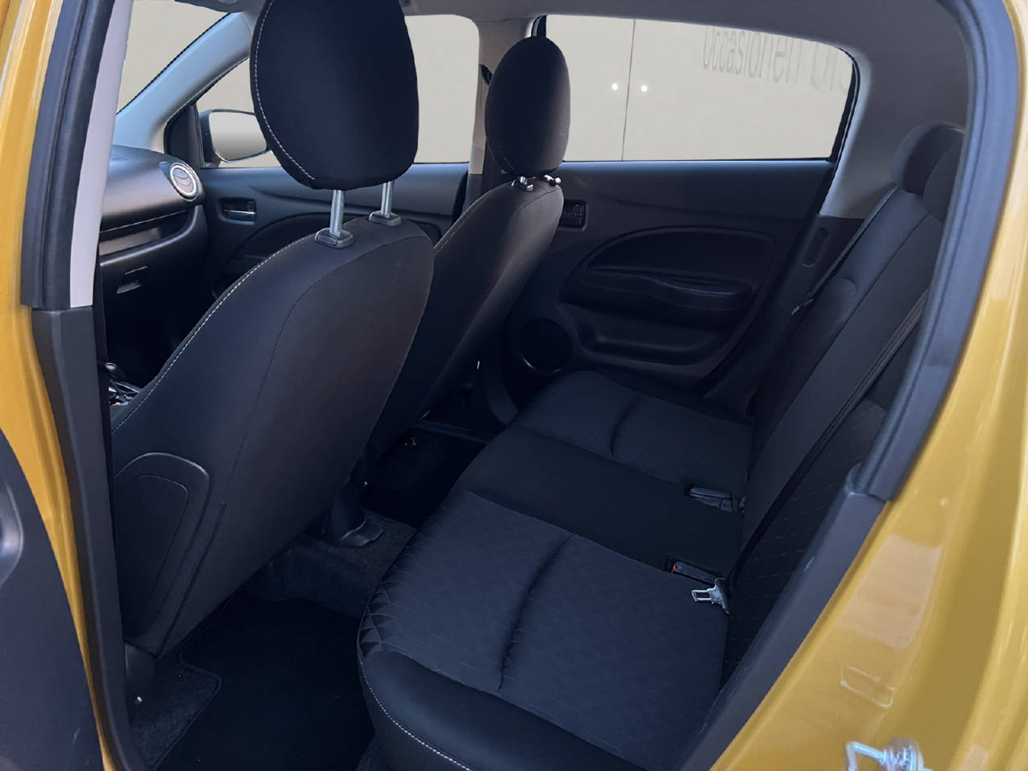 listing desktop thumbnail image 6