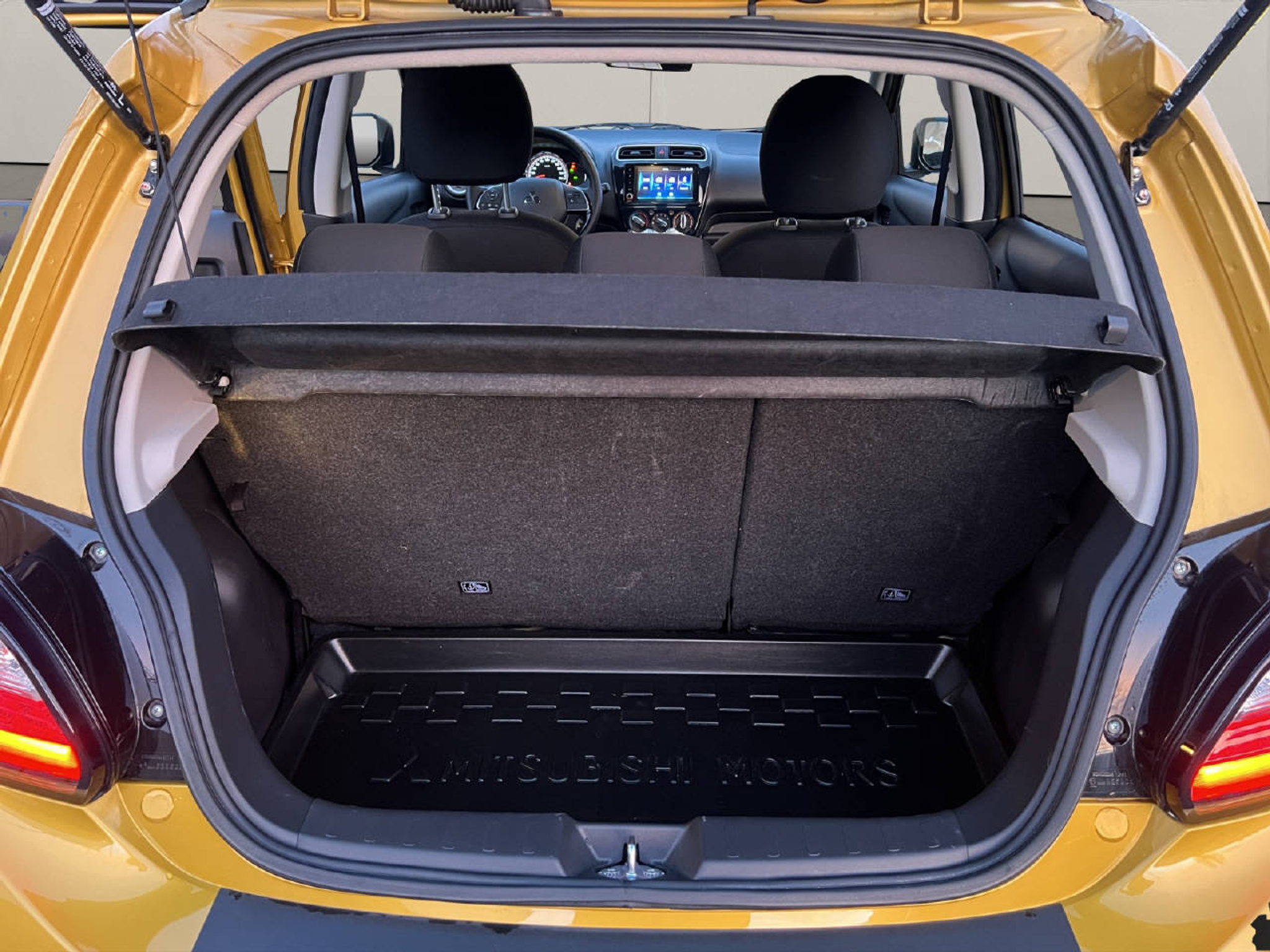 listing desktop thumbnail image 7