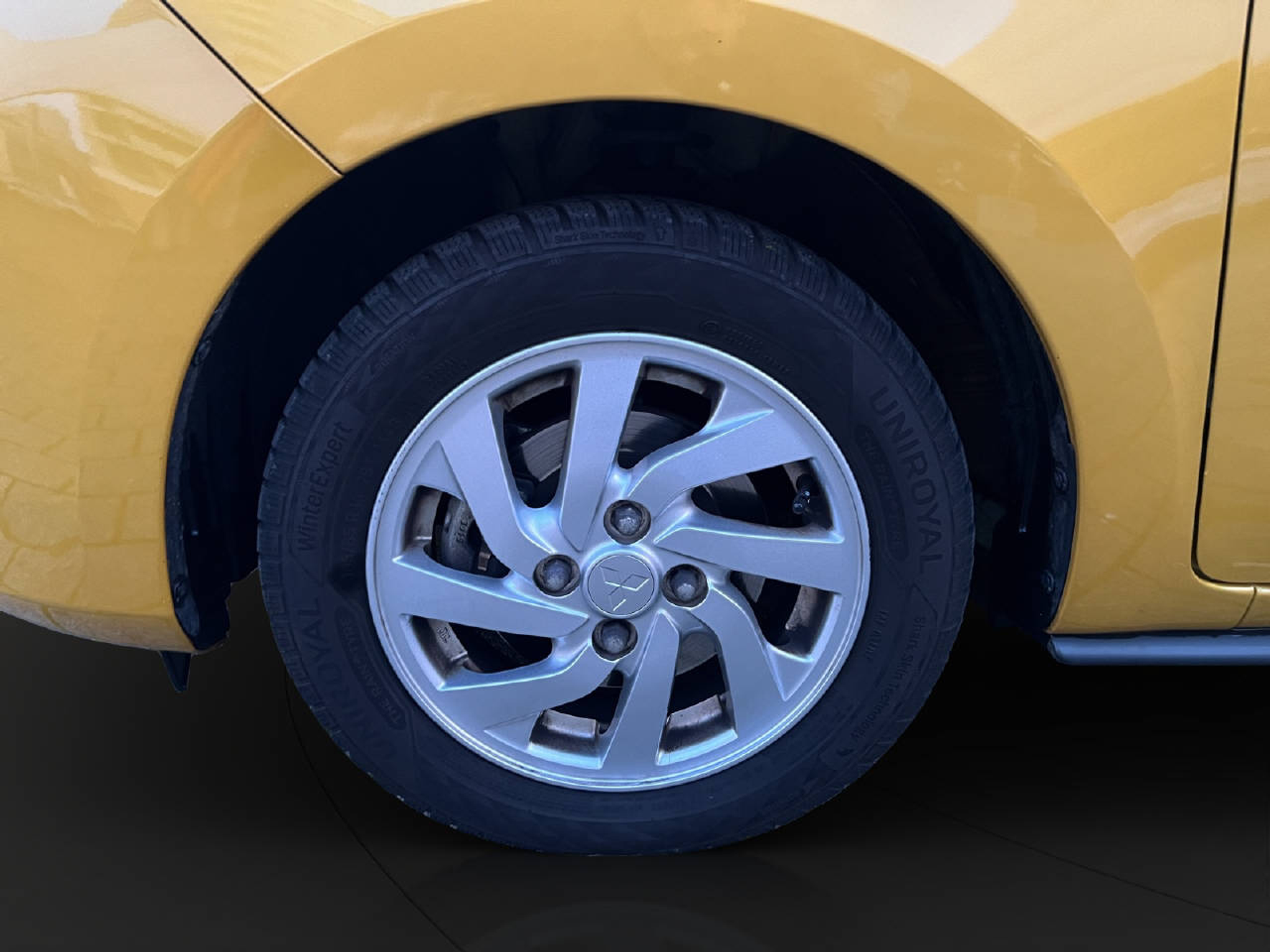 listing desktop thumbnail image 8