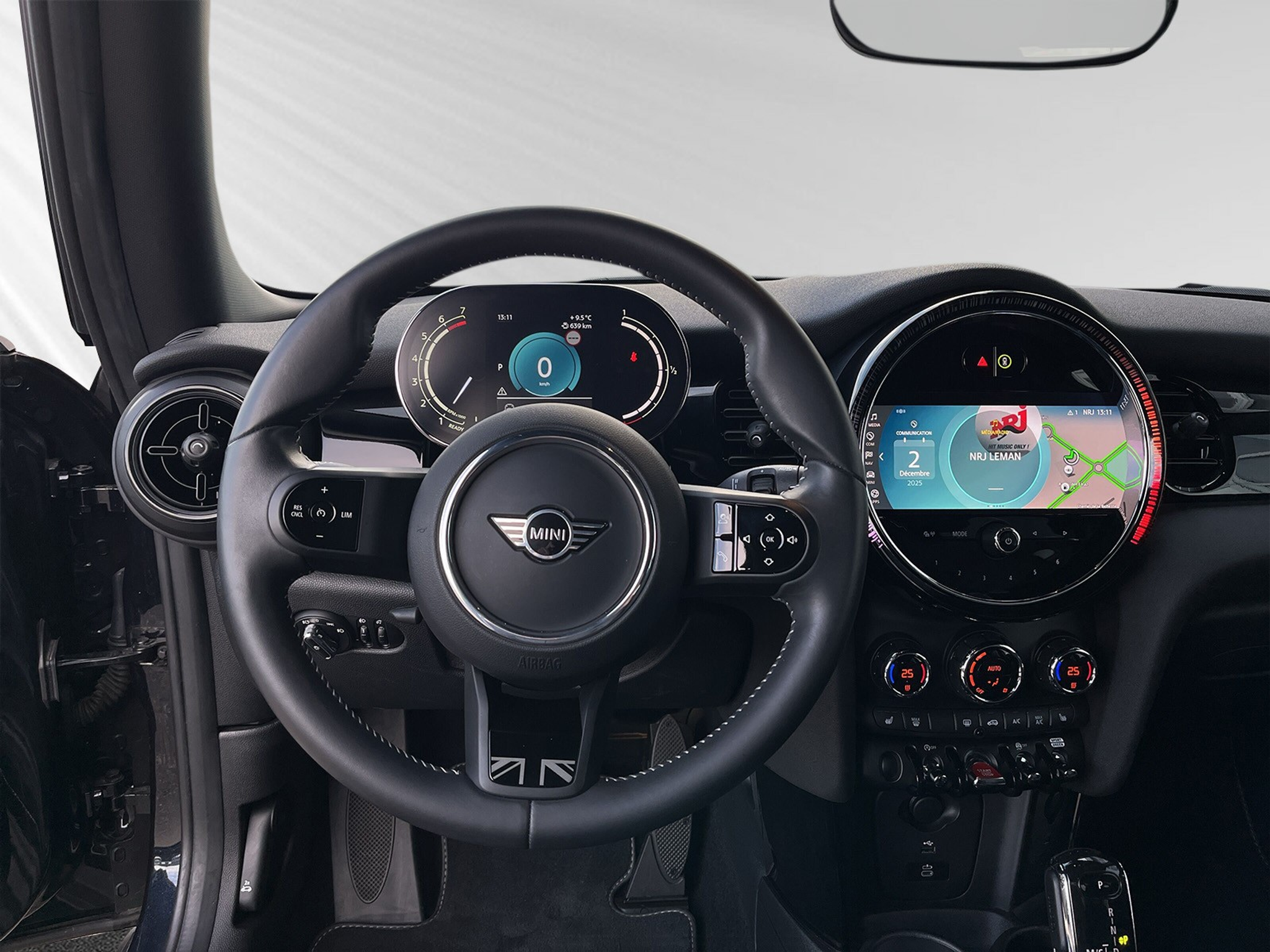 listing desktop thumbnail image 4