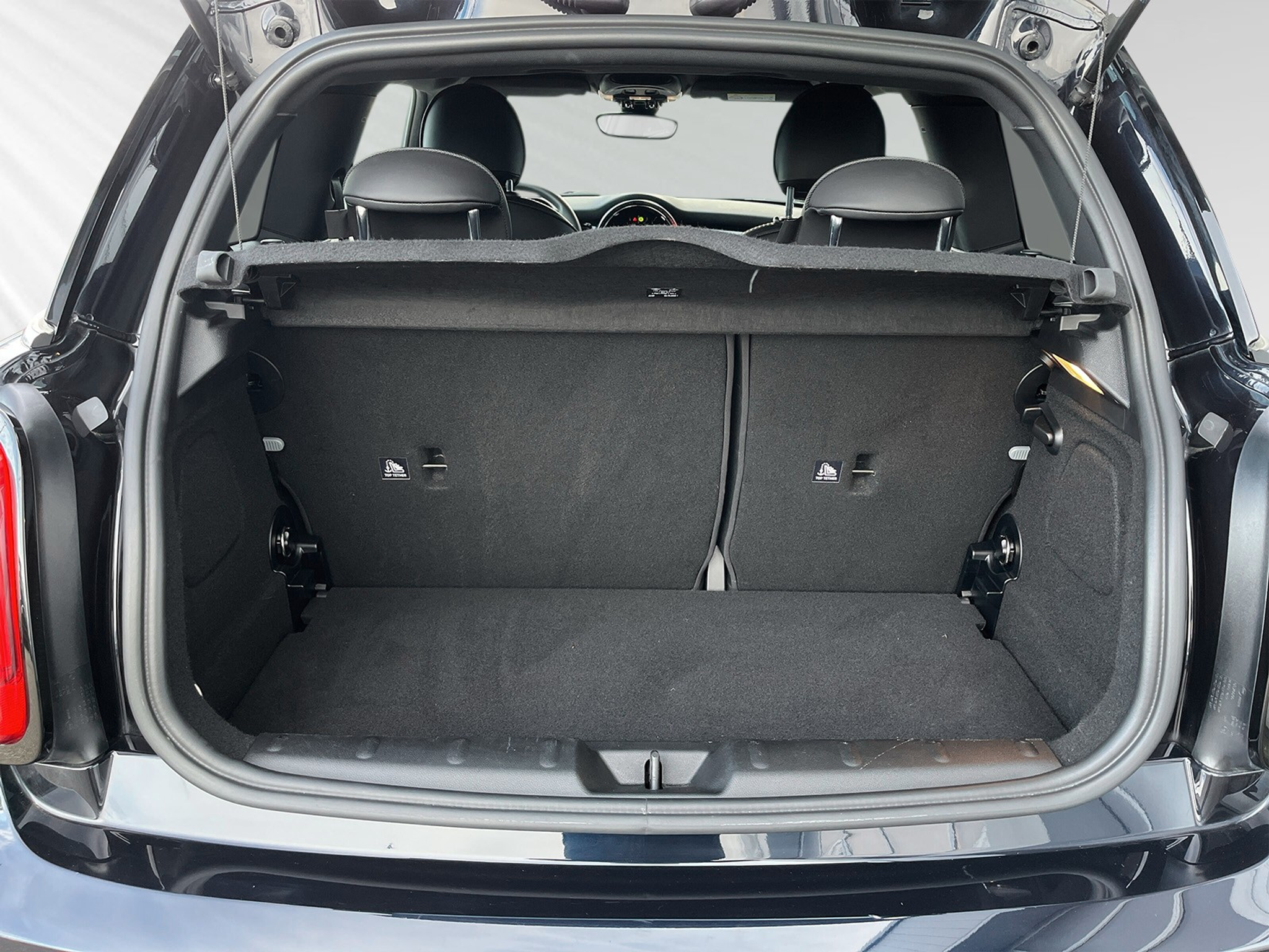 listing desktop thumbnail image 7