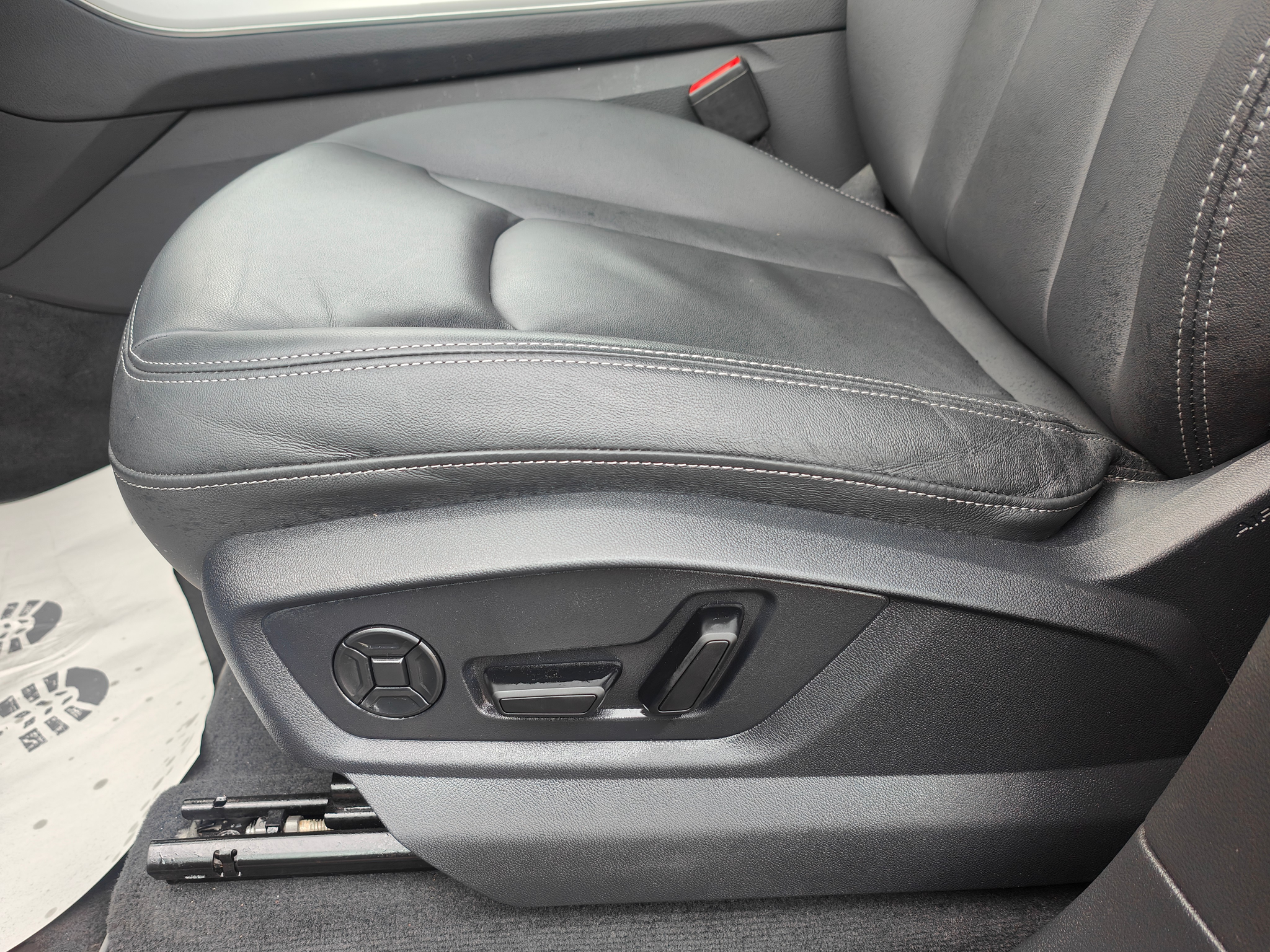 listing desktop thumbnail image 14