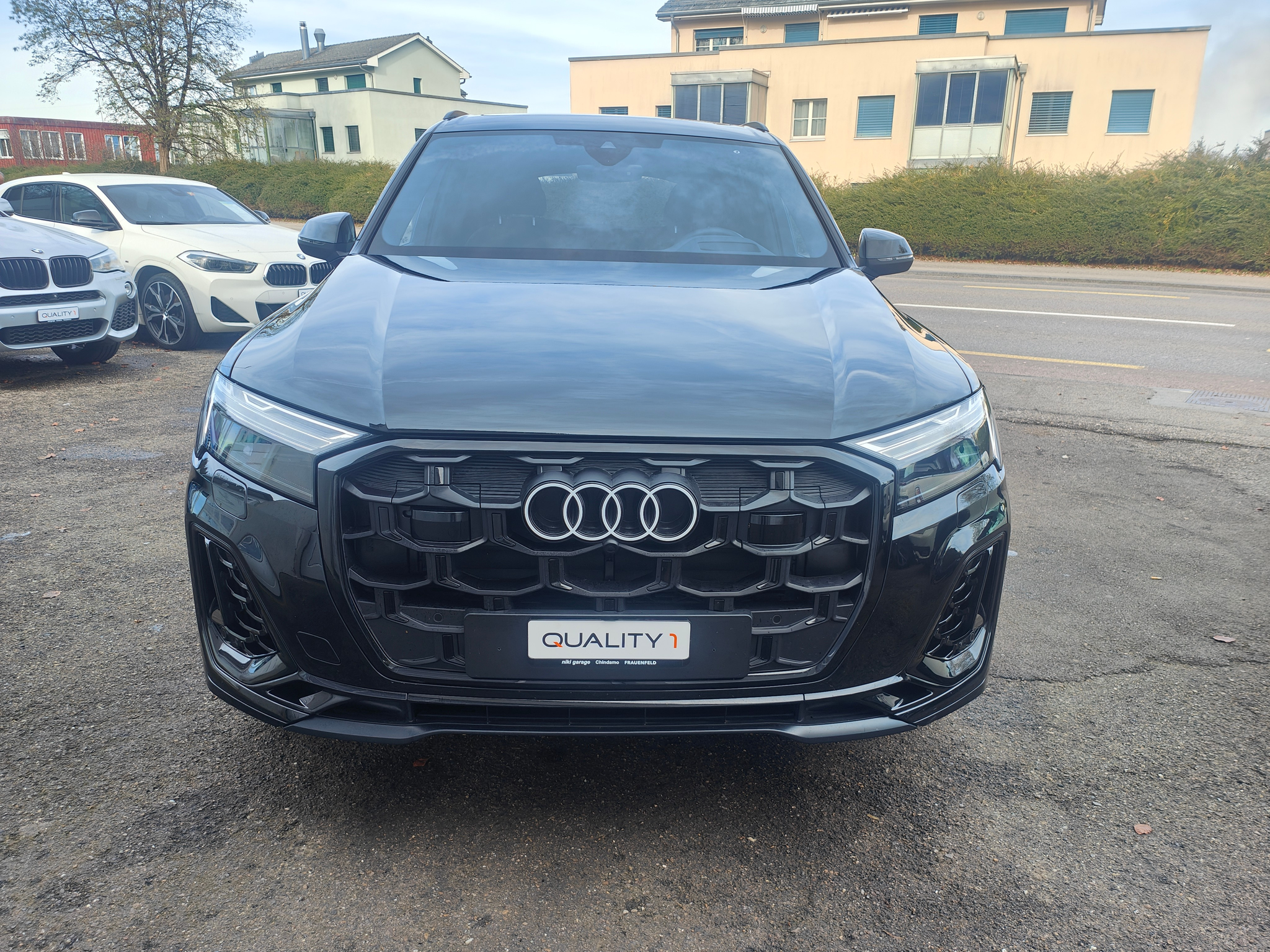 listing desktop thumbnail image 1