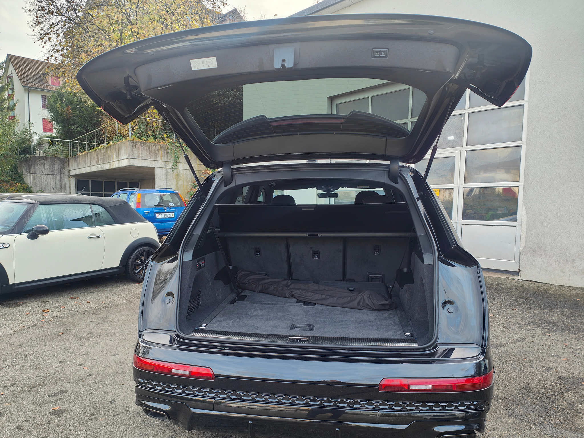 listing desktop thumbnail image 19