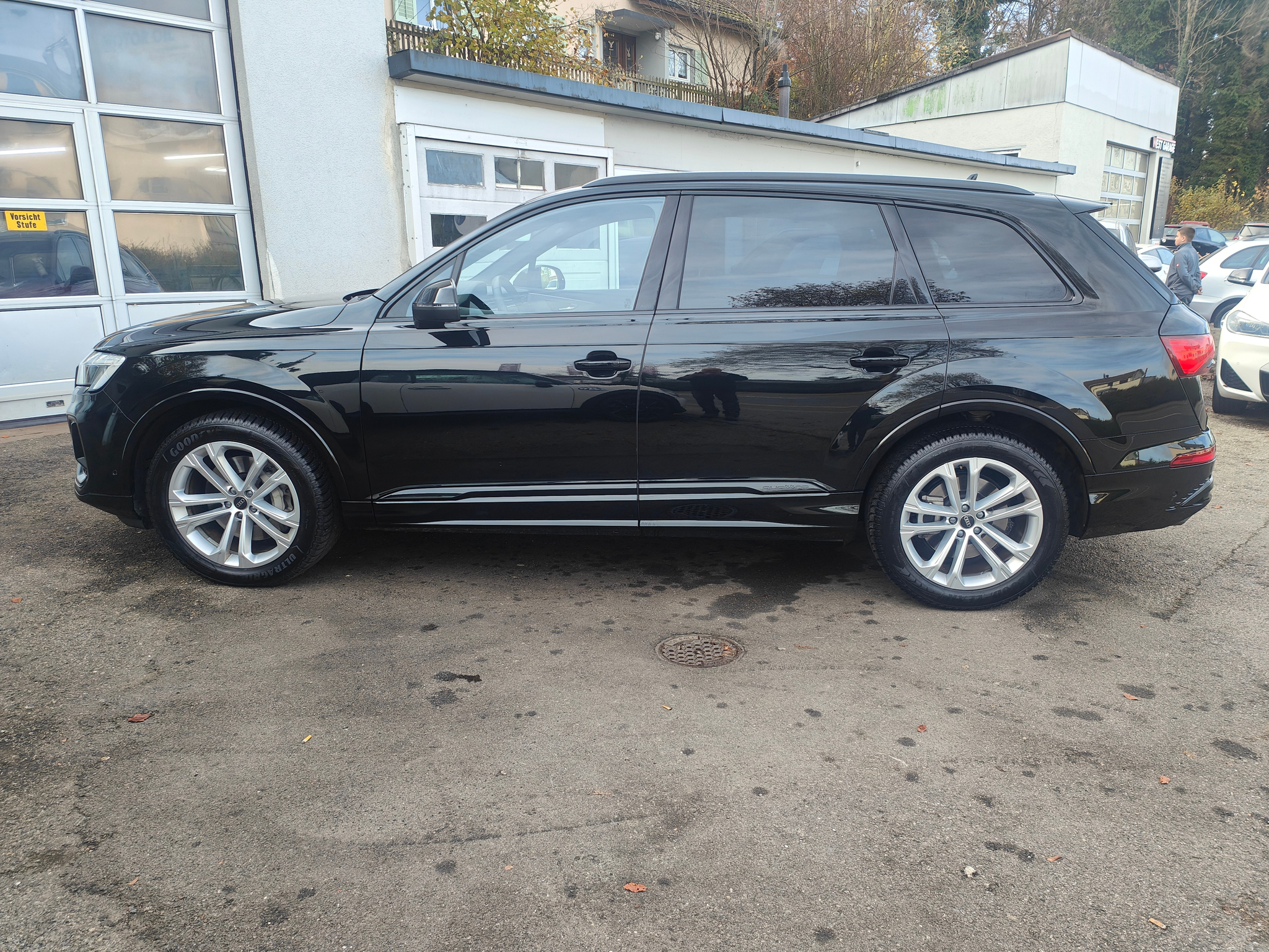 listing desktop thumbnail image 6