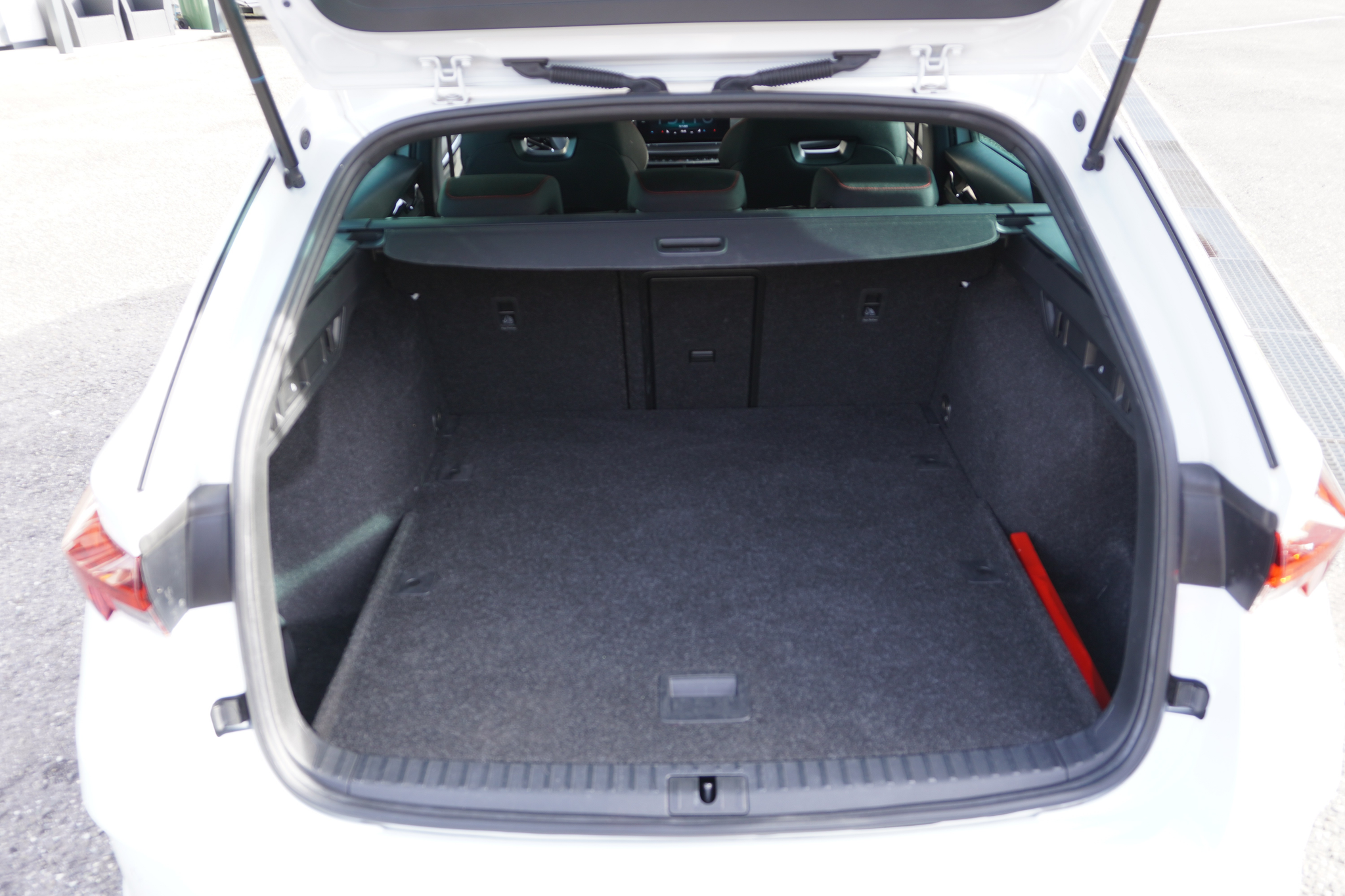 listing desktop thumbnail image 9