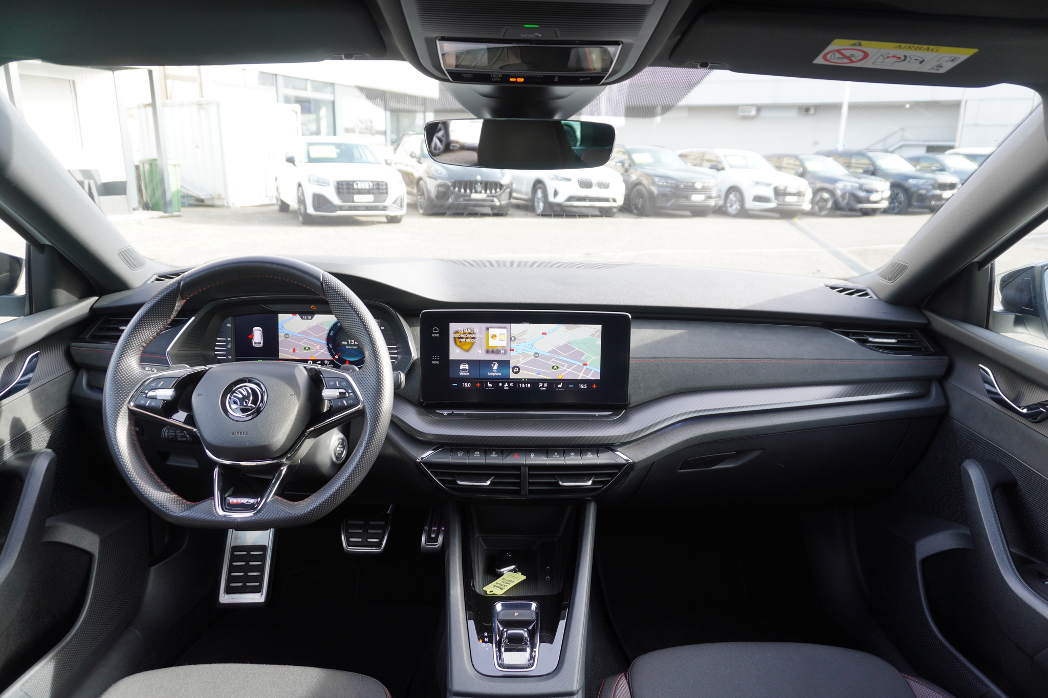 listing desktop thumbnail image 12