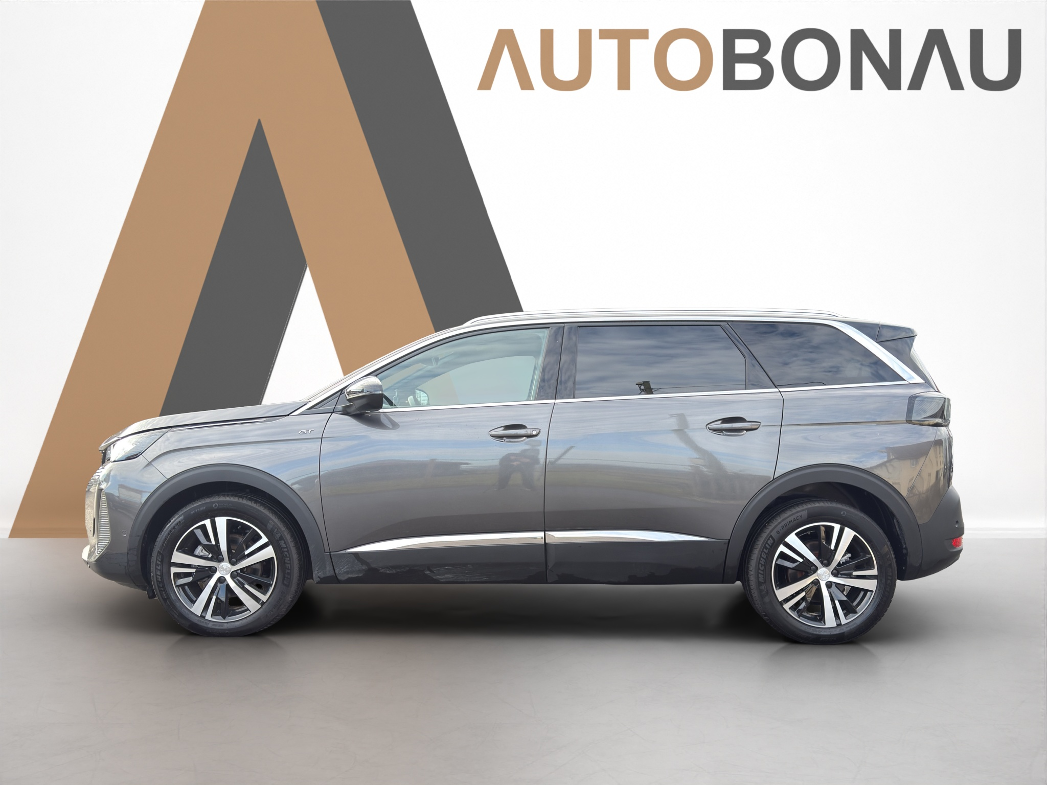 listing desktop thumbnail image 1