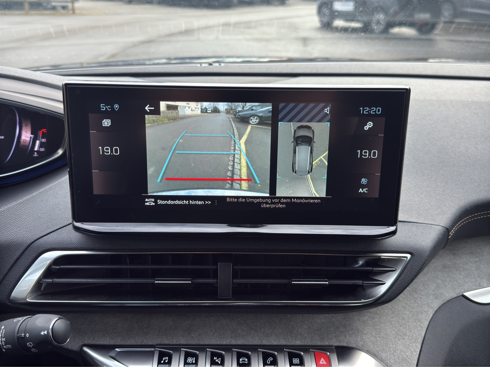 listing desktop thumbnail image 26