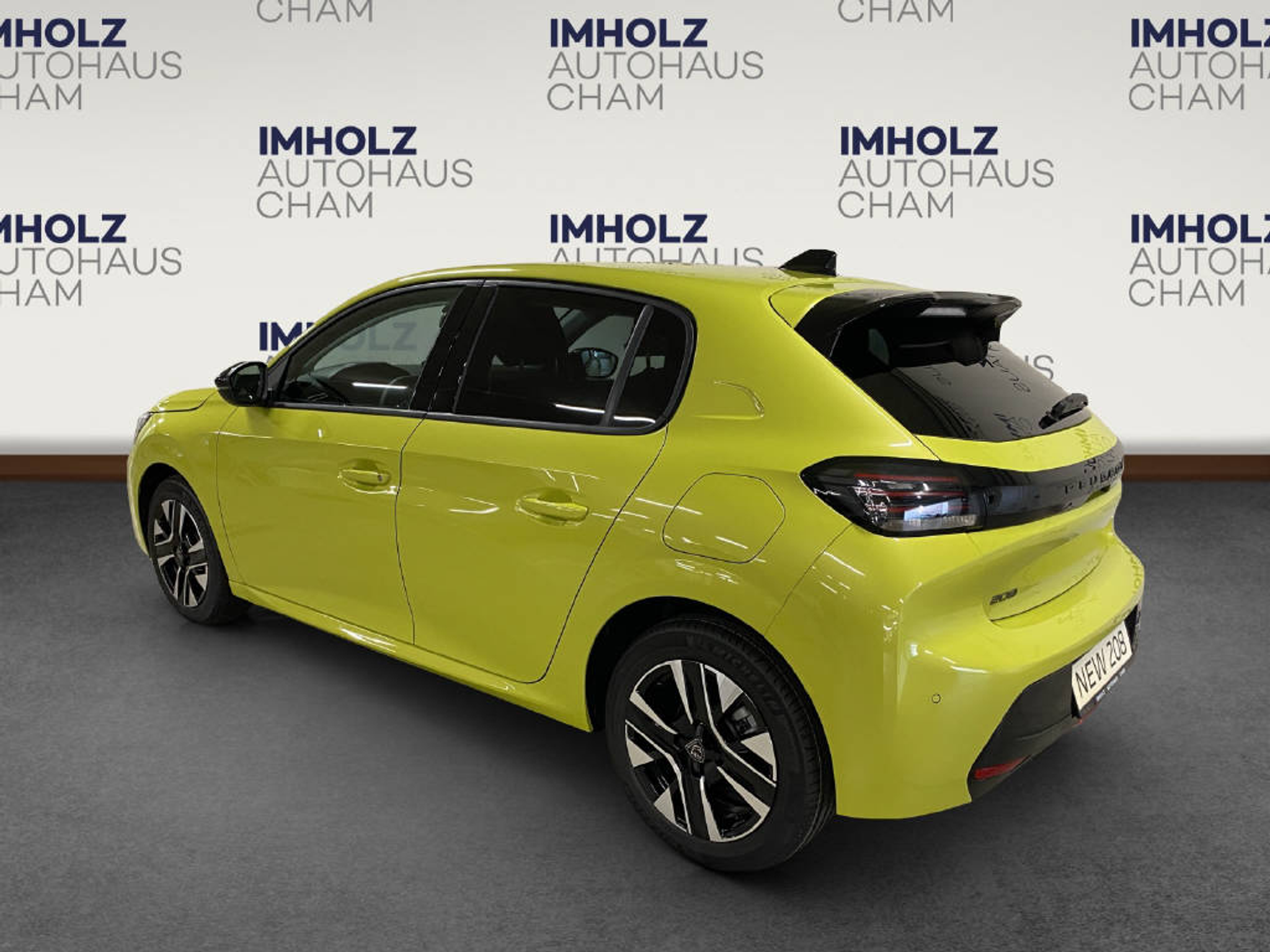 listing desktop thumbnail image 2