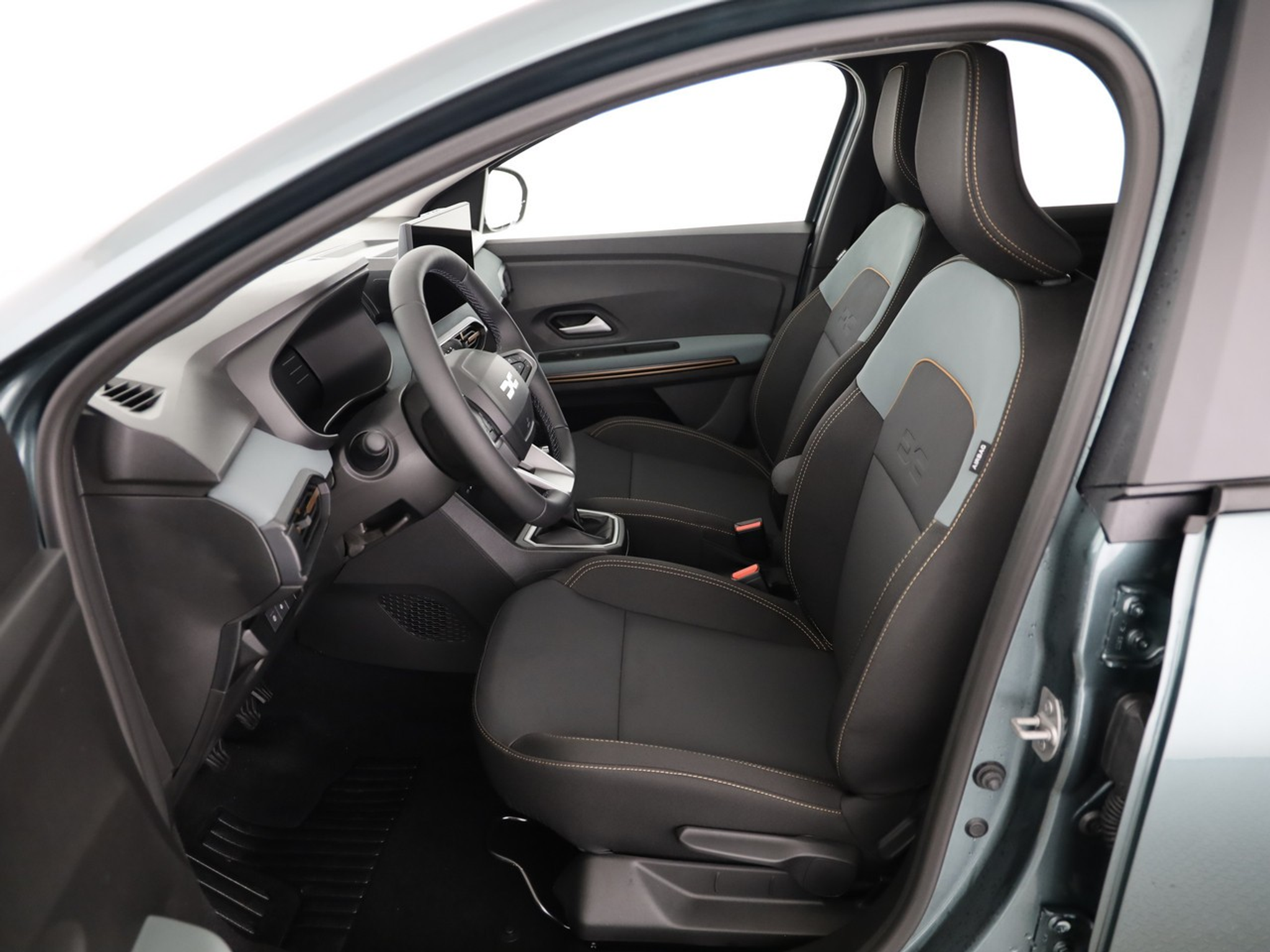 listing desktop thumbnail image 5