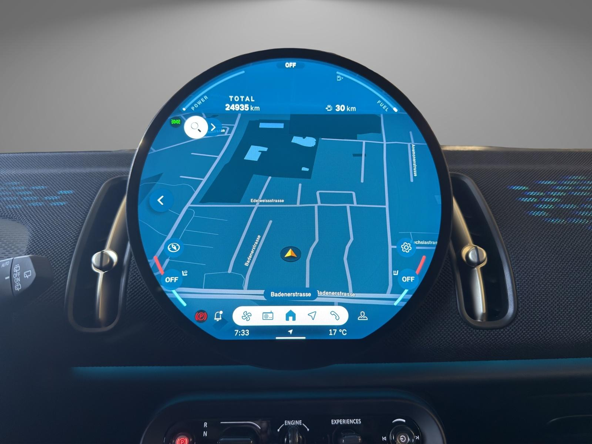 listing desktop thumbnail image 10