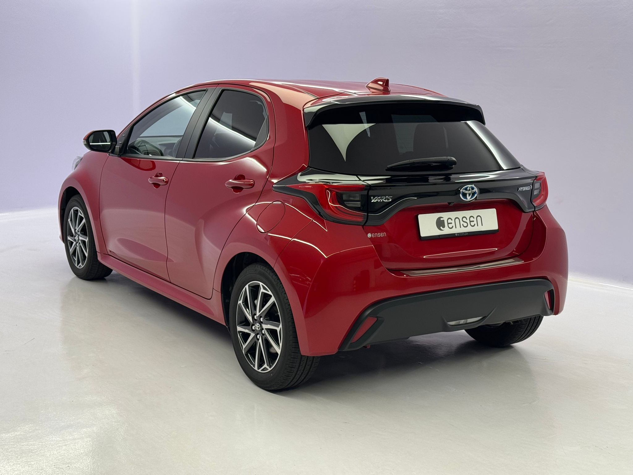 listing desktop thumbnail image 4