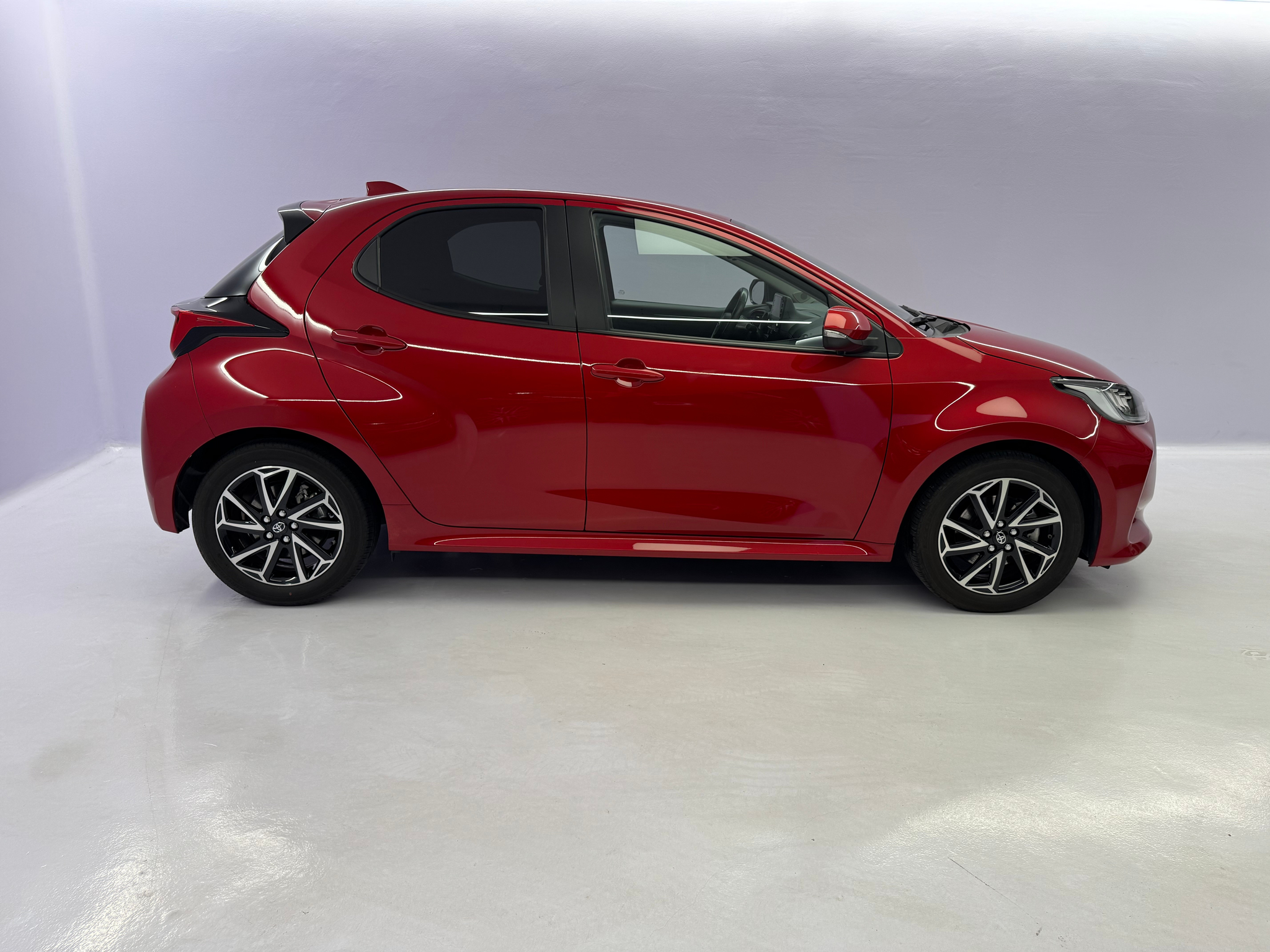 listing desktop thumbnail image 2