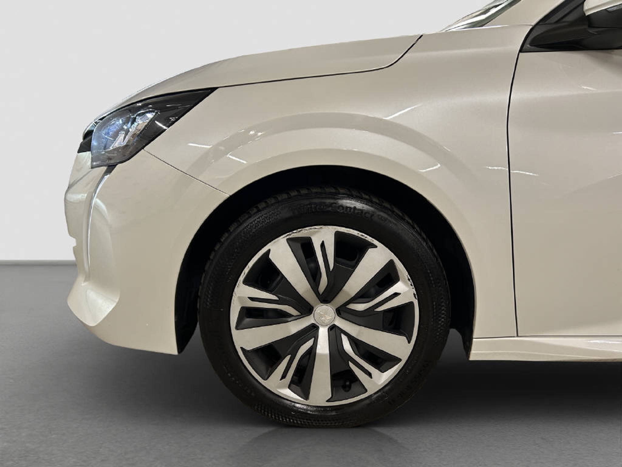 listing desktop thumbnail image 14