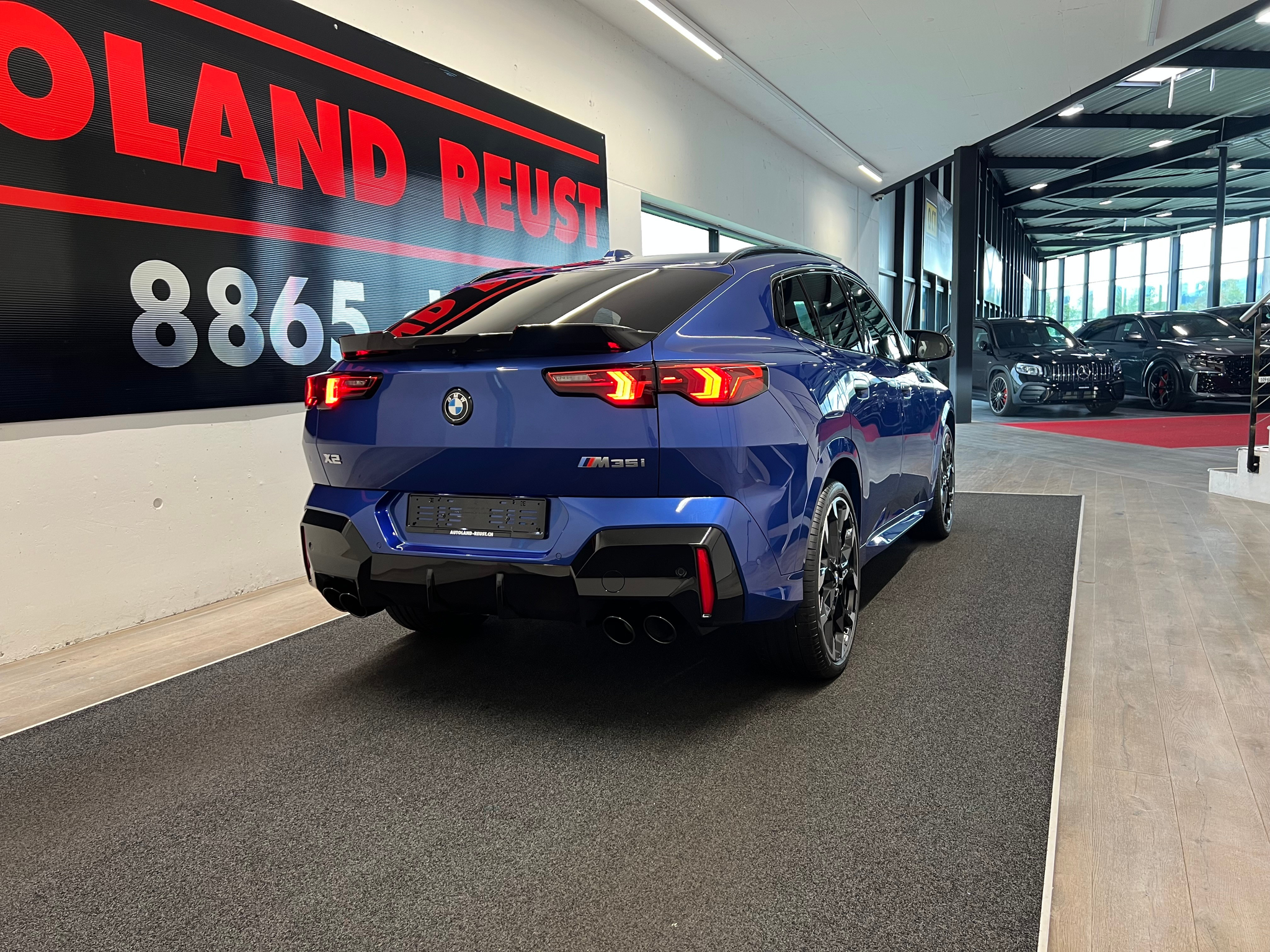 listing desktop thumbnail image 6