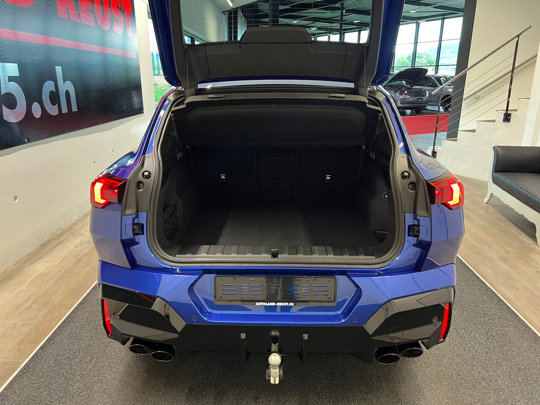 listing desktop thumbnail image 8