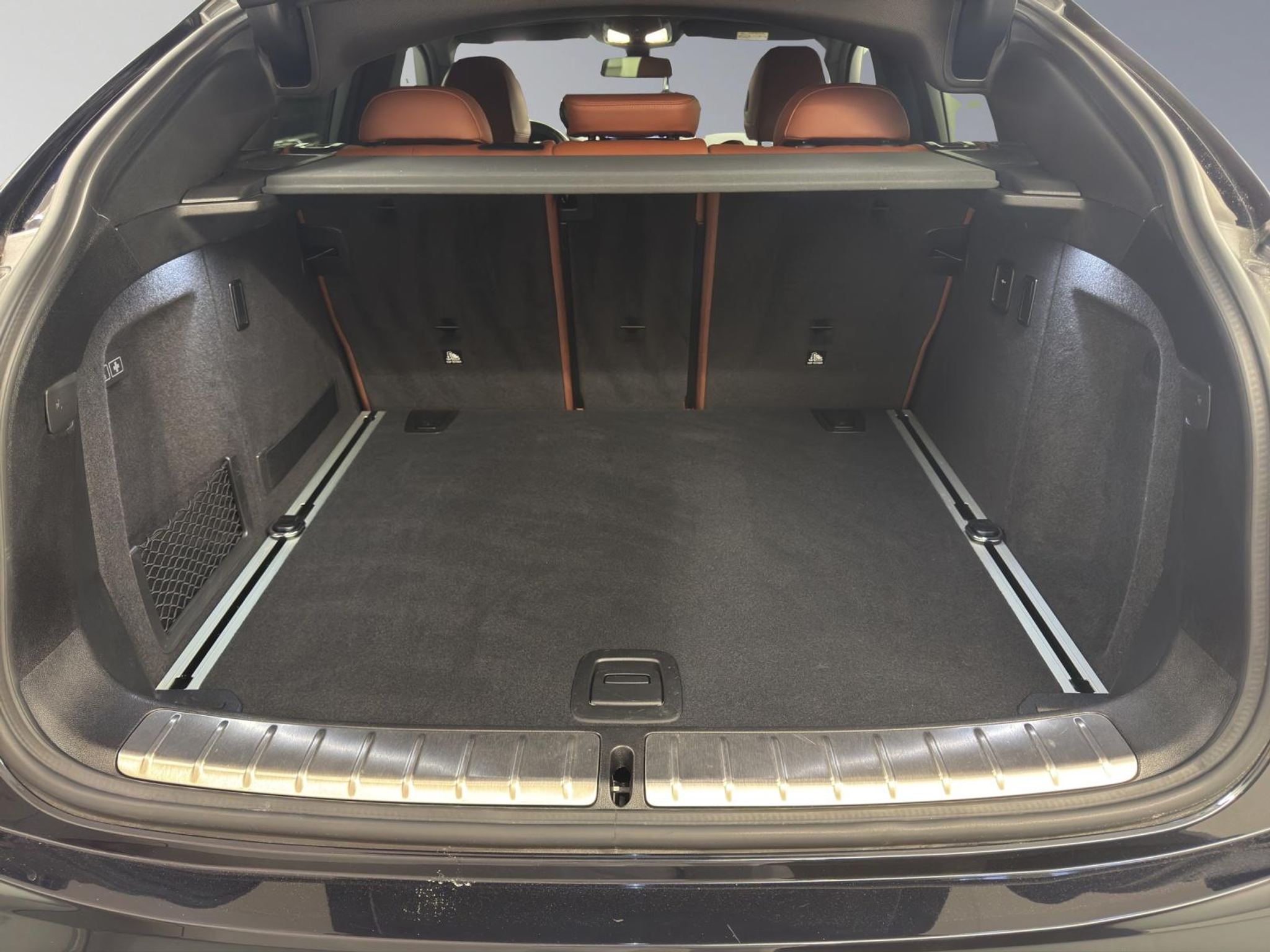 listing desktop thumbnail image 9