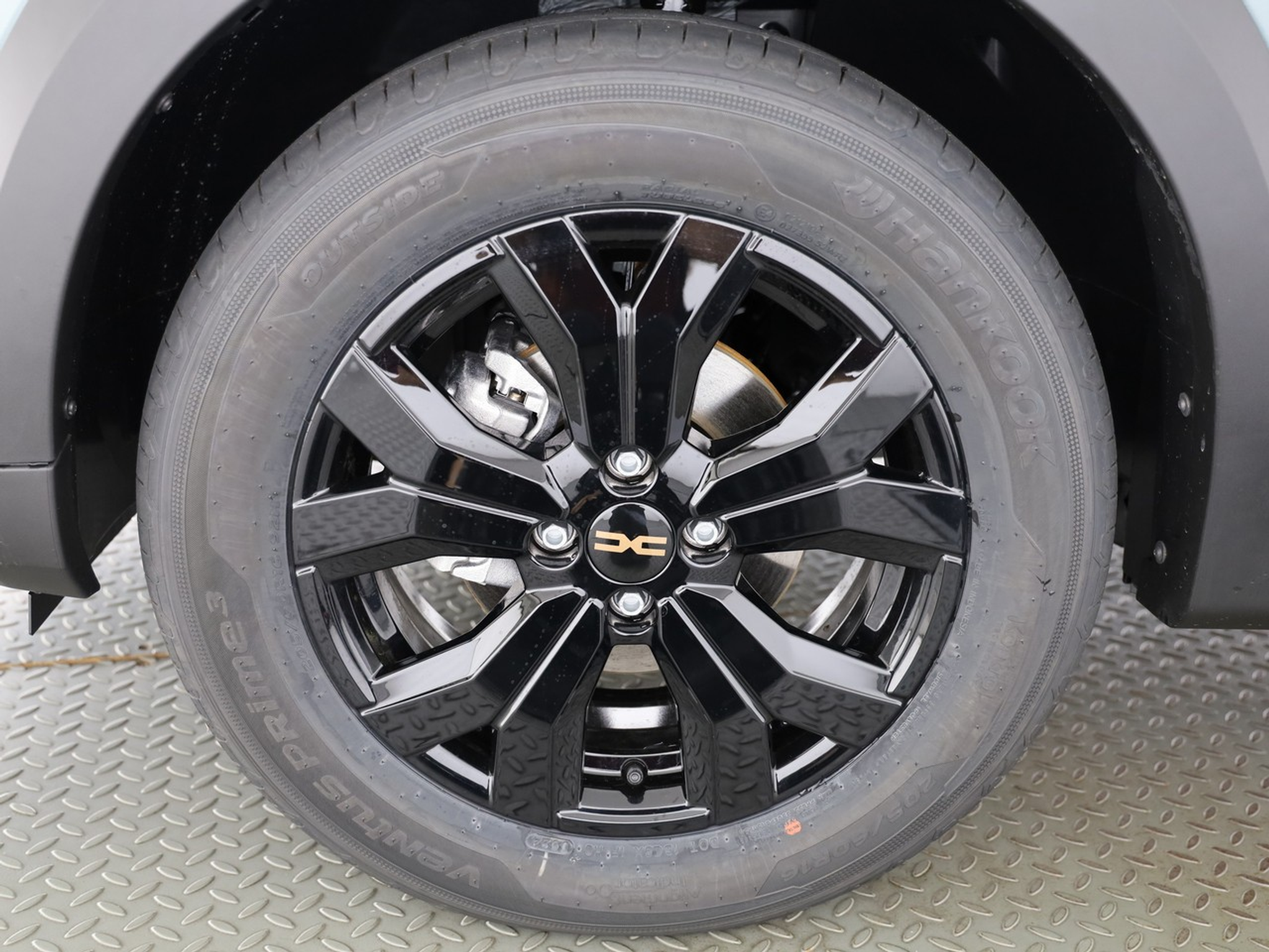 listing desktop thumbnail image 3