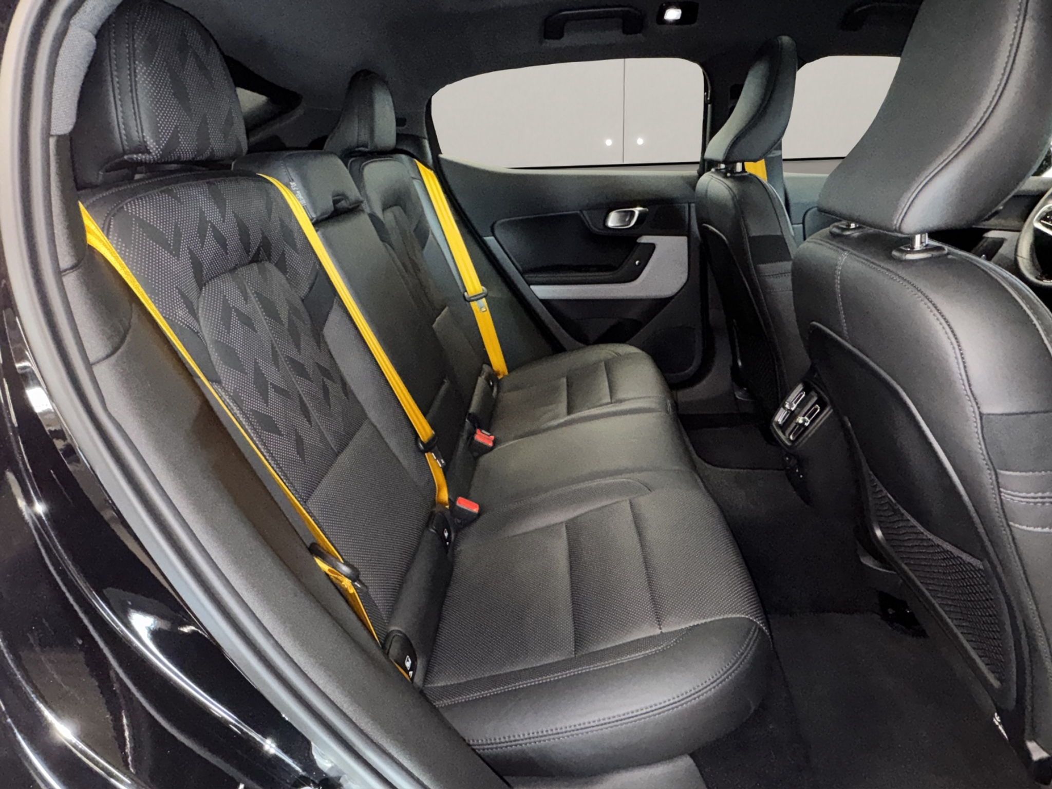 listing desktop thumbnail image 13