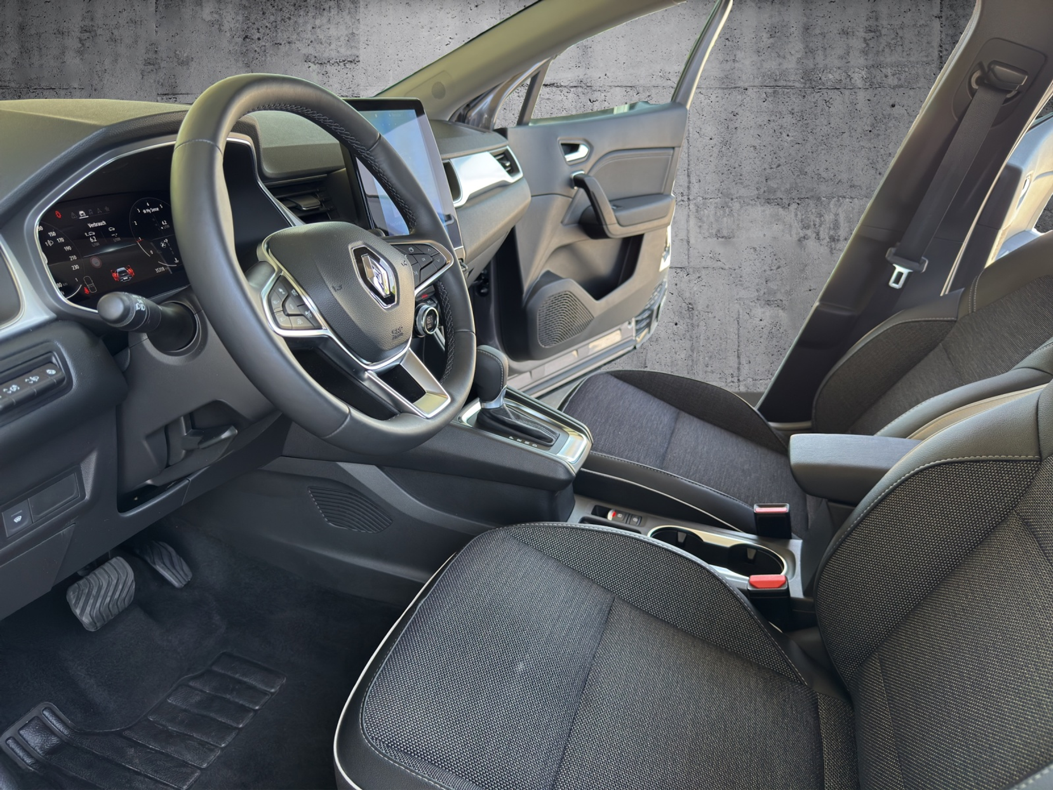 listing desktop thumbnail image 1