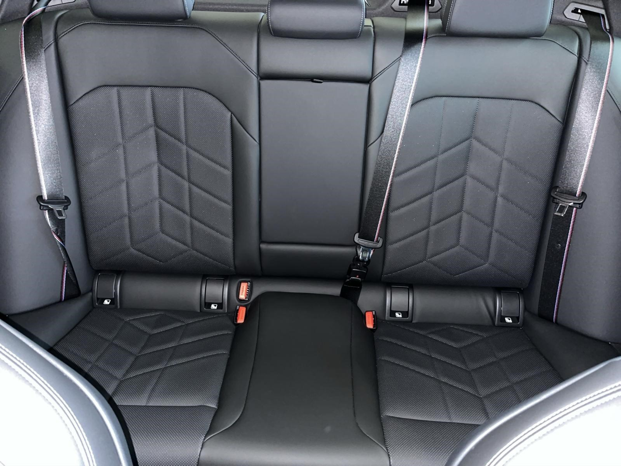 listing desktop thumbnail image 15