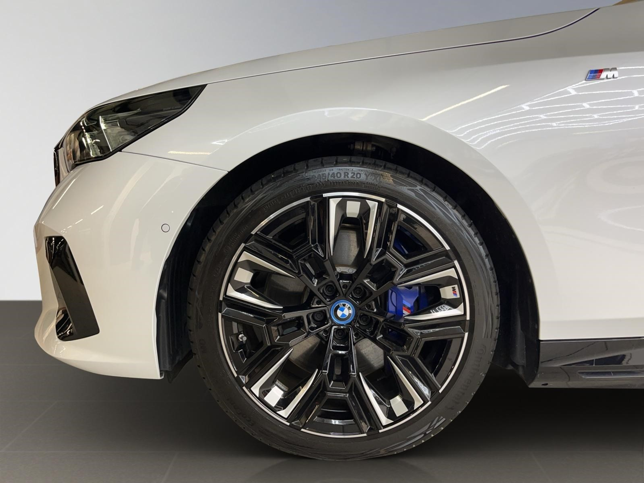 listing desktop thumbnail image 16