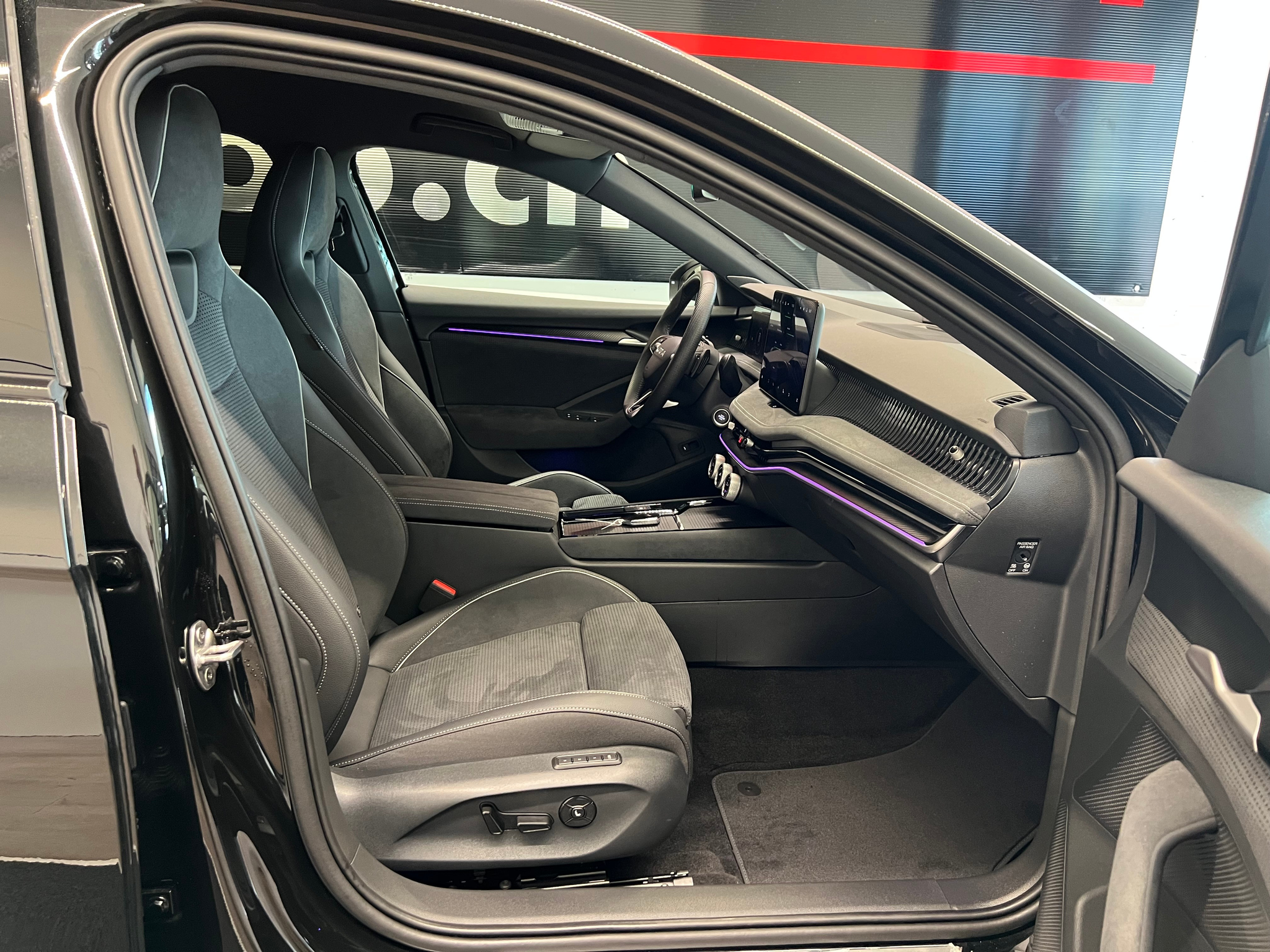 listing desktop thumbnail image 20