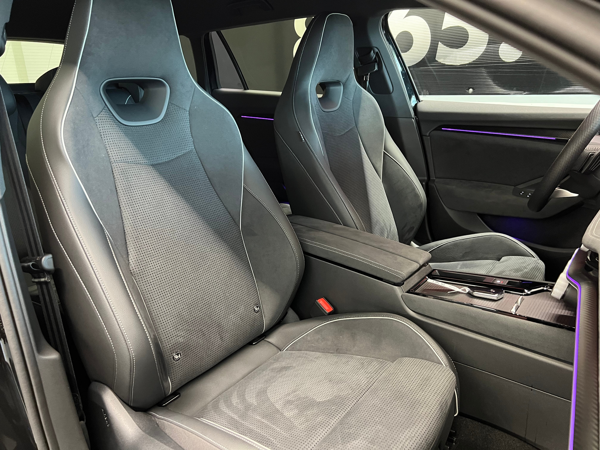 listing desktop thumbnail image 21