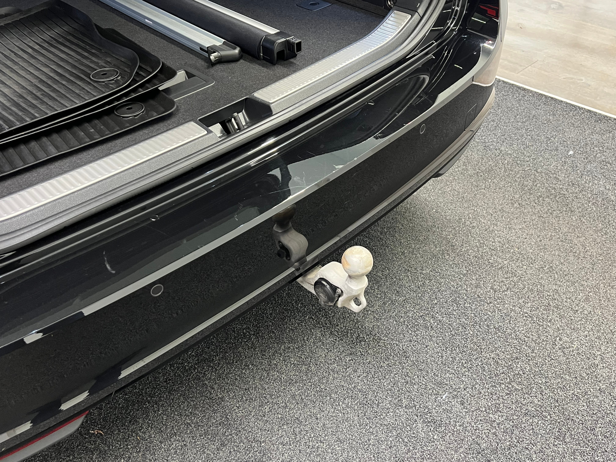 listing desktop thumbnail image 9