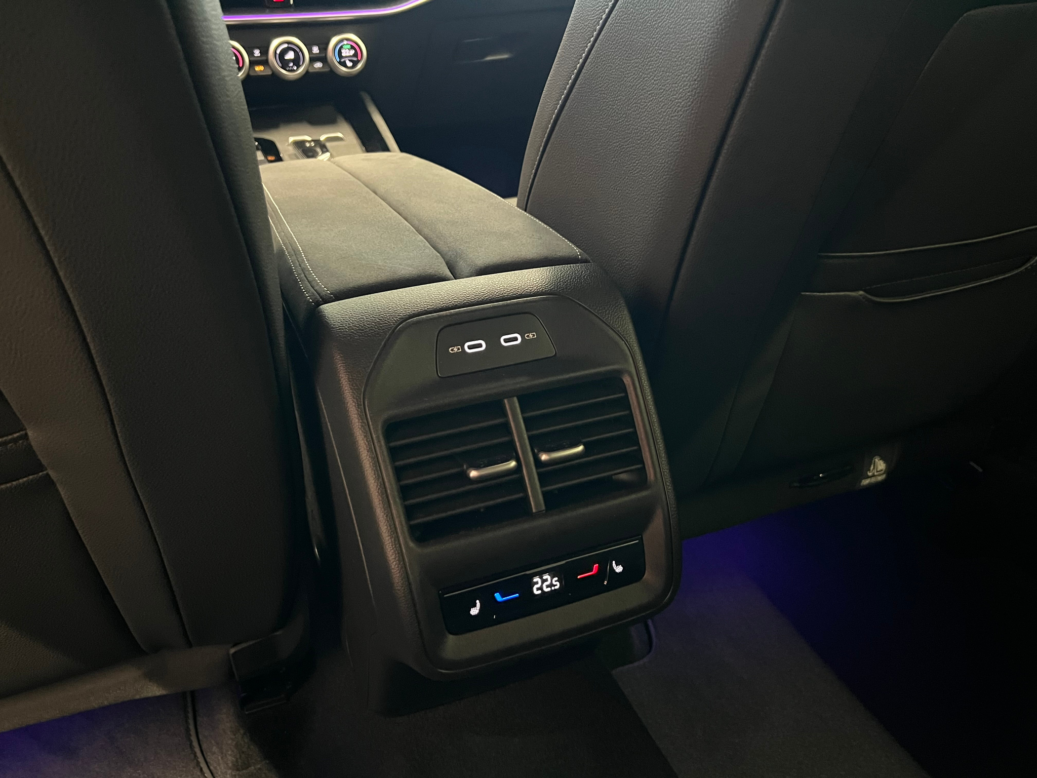 listing desktop thumbnail image 16