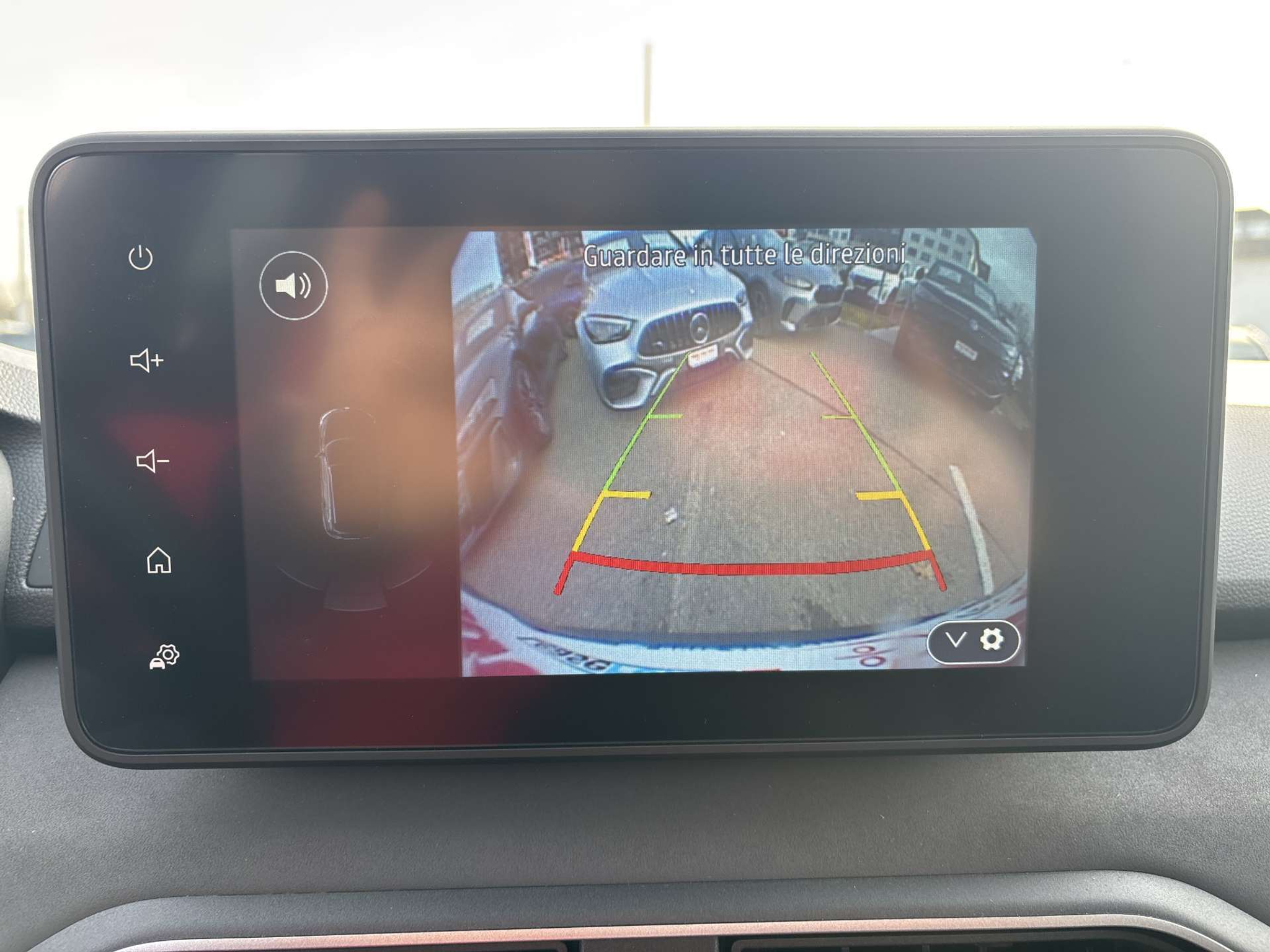 listing desktop thumbnail image 9