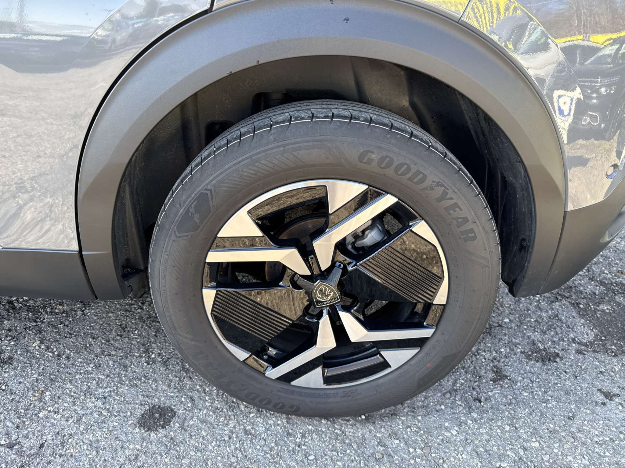 listing desktop thumbnail image 9