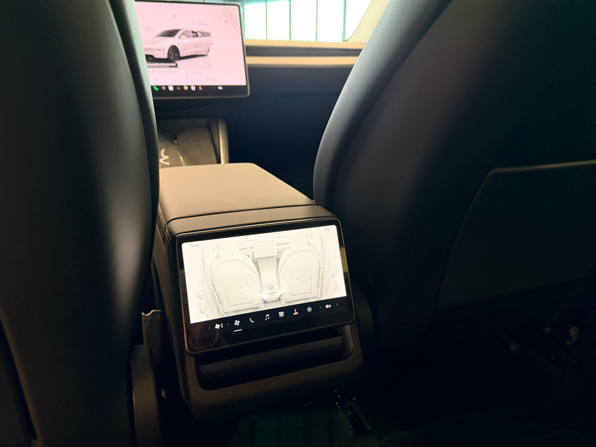 listing desktop thumbnail image 15