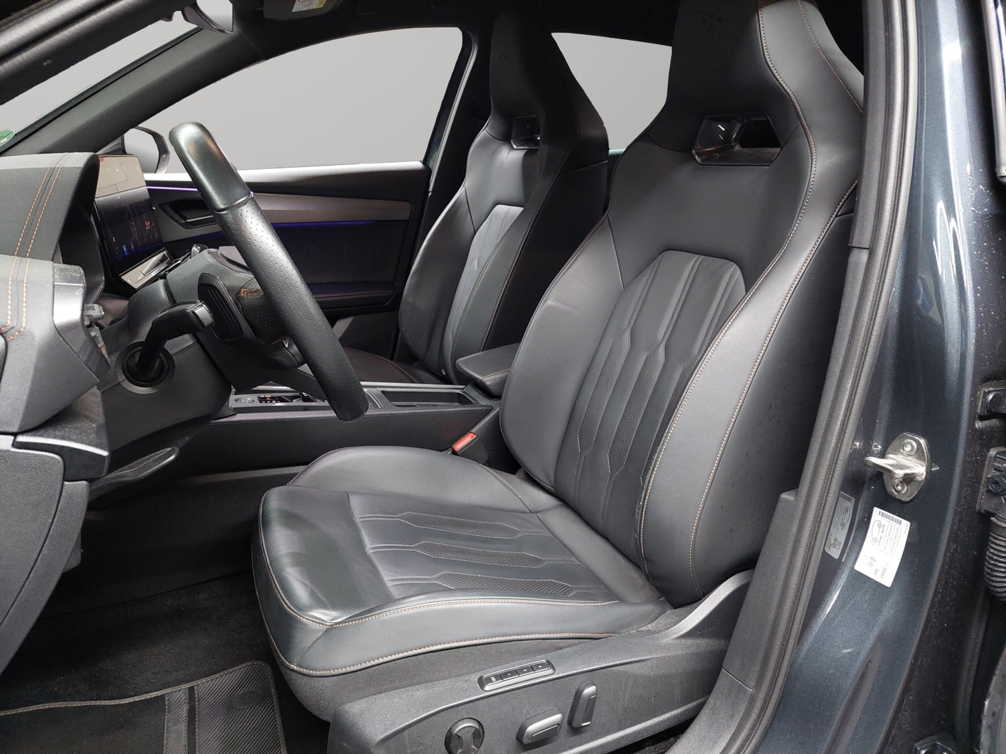 listing desktop thumbnail image 5