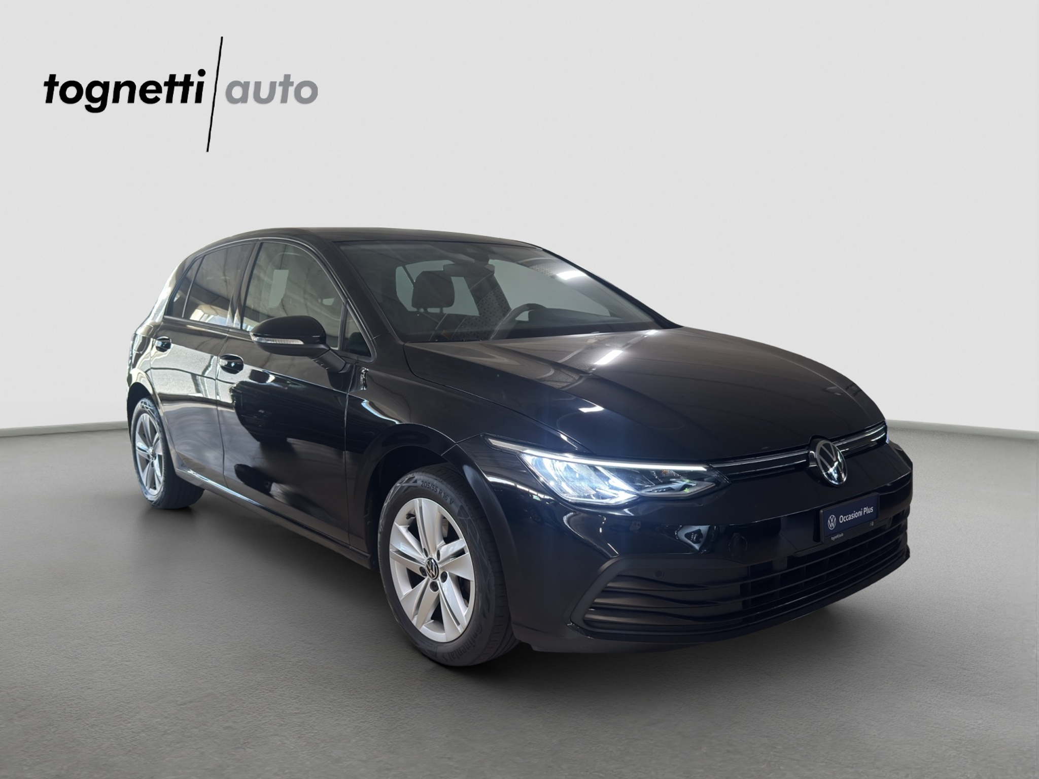 listing desktop thumbnail image 1