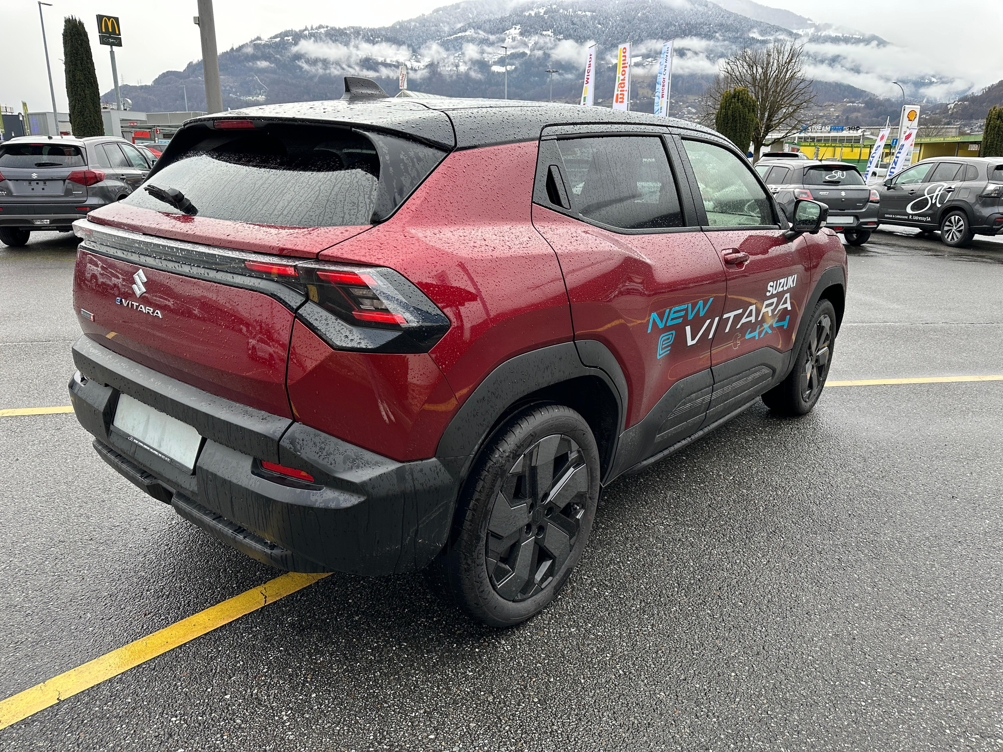 listing desktop thumbnail image 4