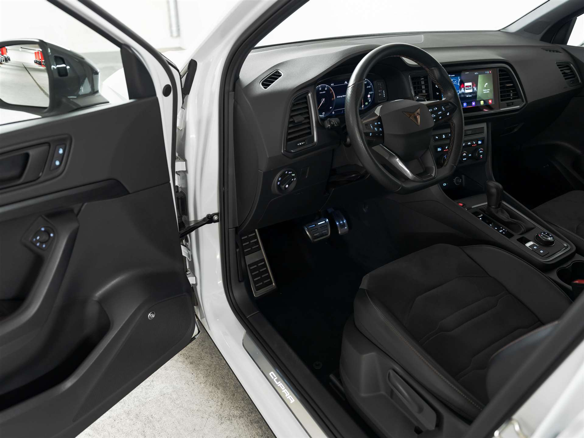 listing desktop thumbnail image 7