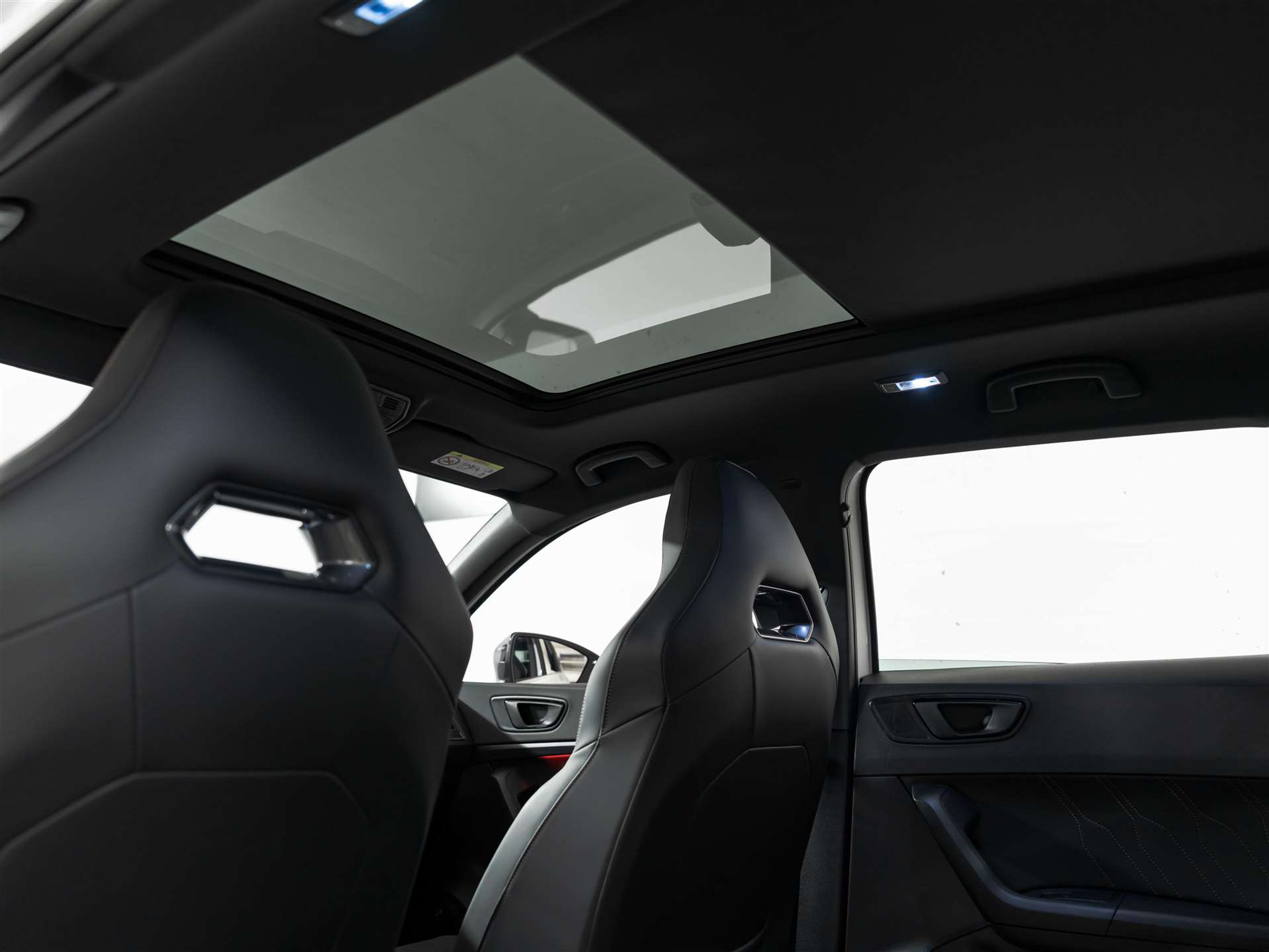 listing desktop thumbnail image 16