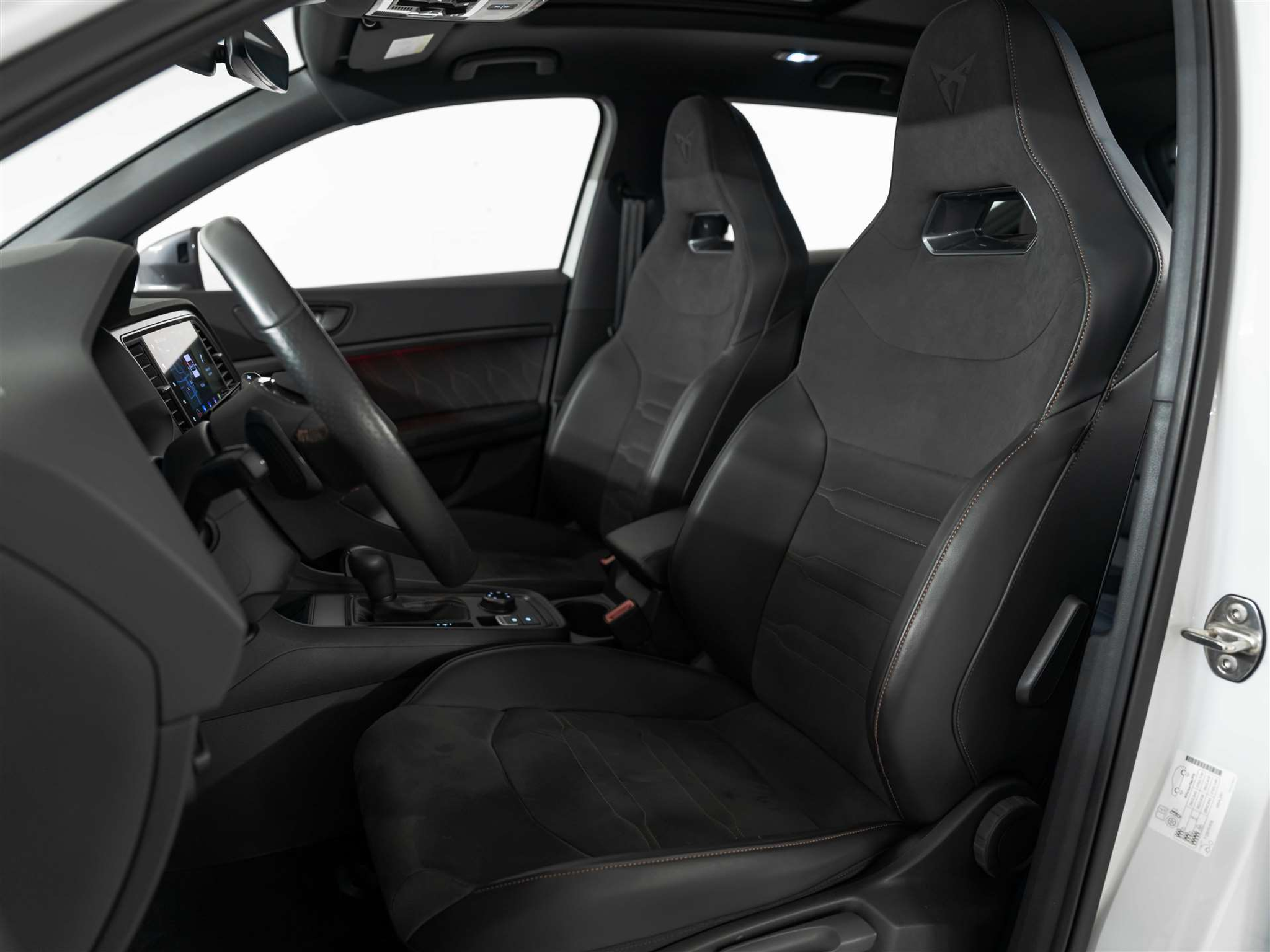 listing desktop thumbnail image 10